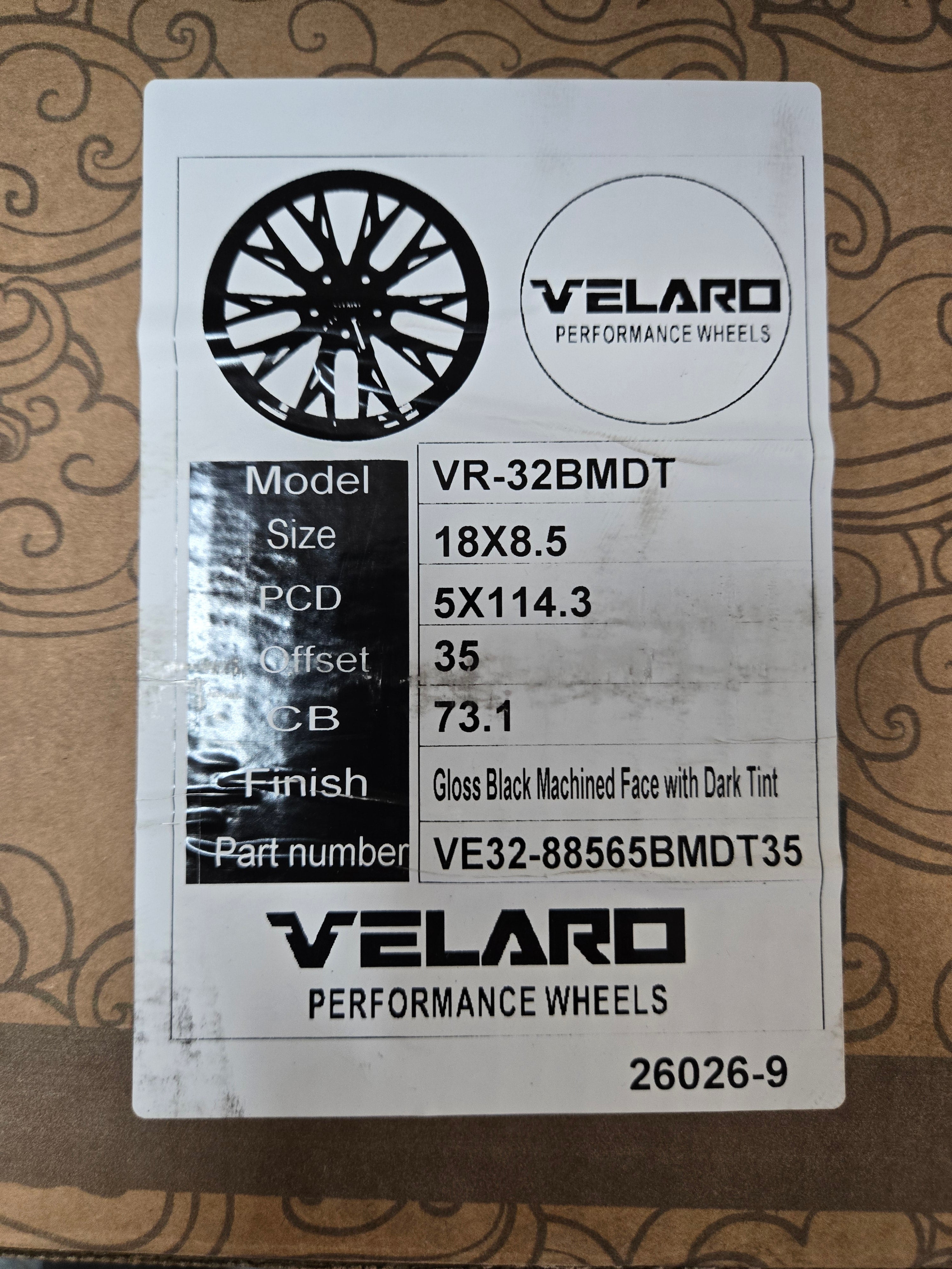 VELARO VR-32 18X8.5 5X114.3 GLOSS BLACK DARK TINT CB73.1 ET35