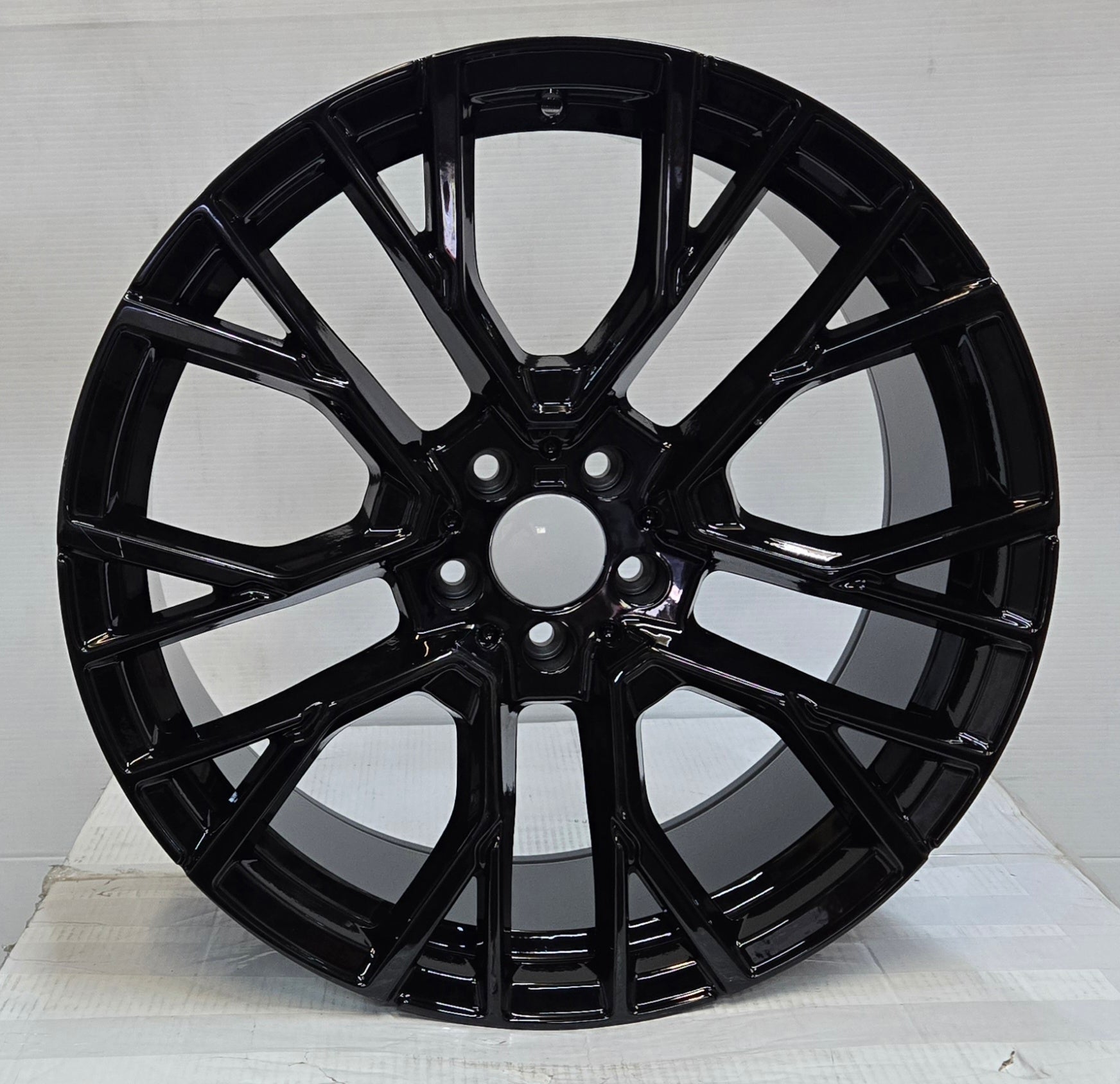 5618B OP15BM 20X10.0 5X112 PIANO BLACK CB 66.6 ET40