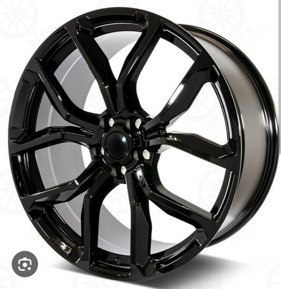 W782 22X9.5 5X120 GLOSS BLACK CB72.6 ET45