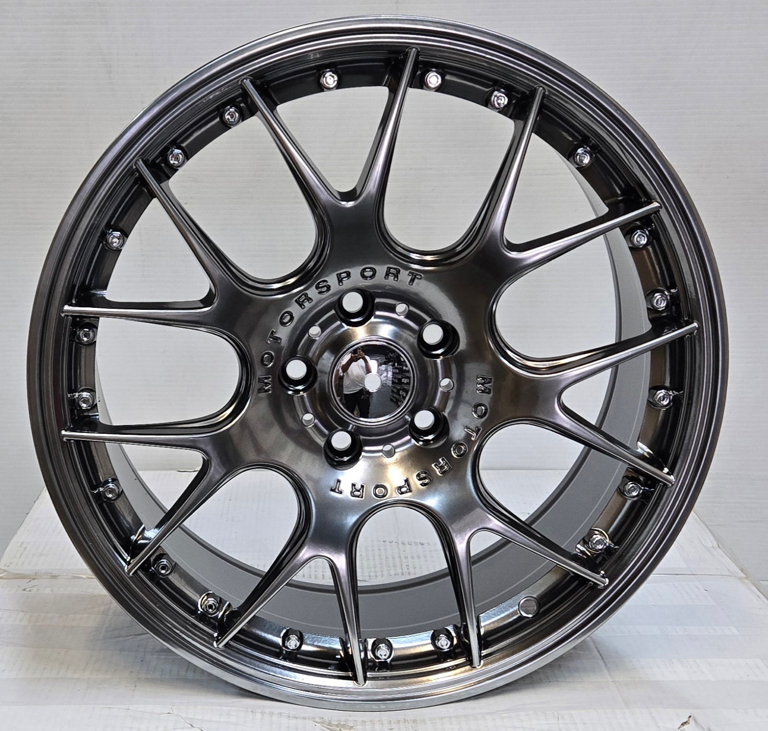 278 18X8.5 5X112 HYPER BLACK CB66.6 ET38