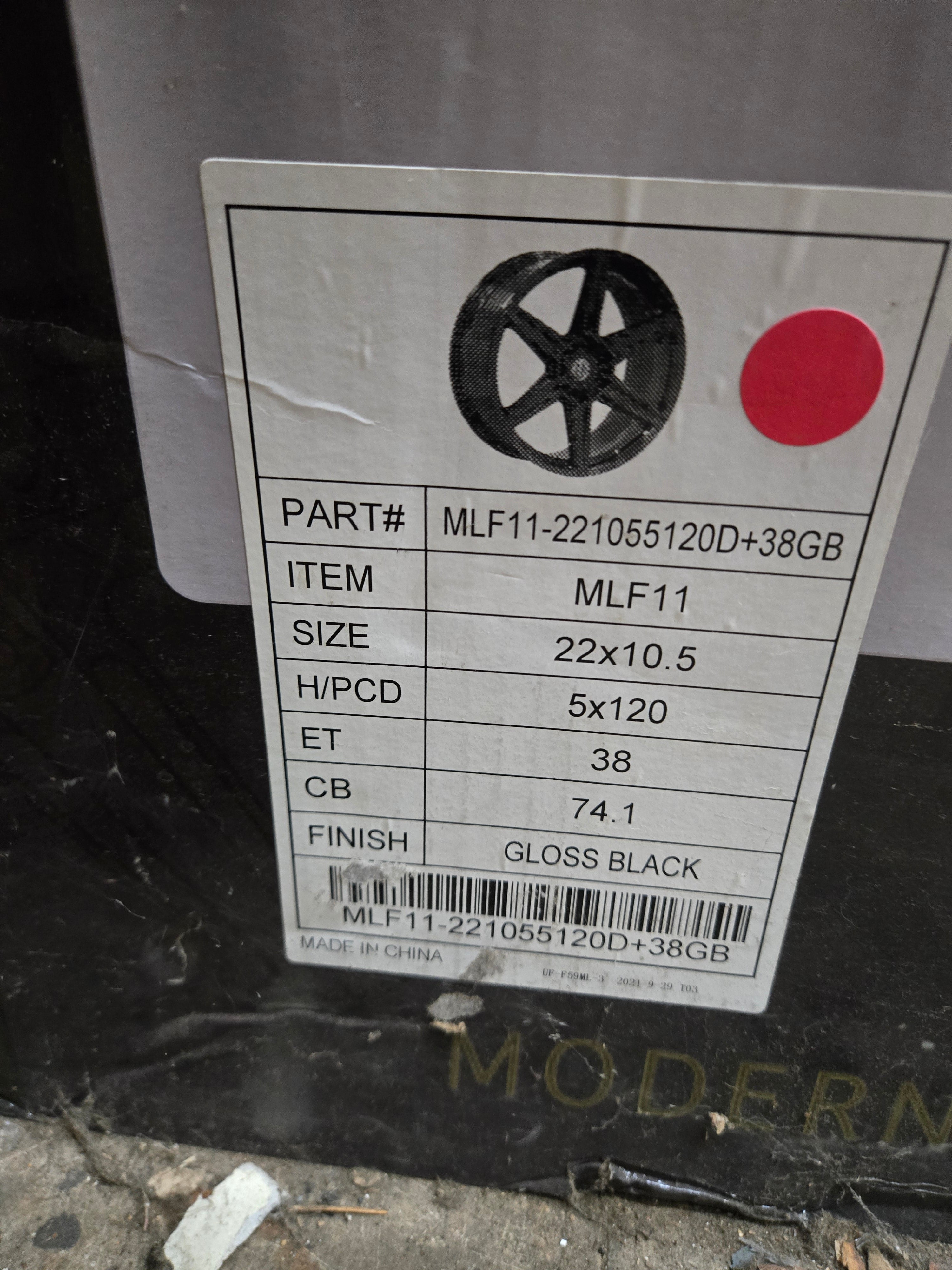 MODERN LEXURY MLF11 22X10.5 5X120 GLOSS BLACK CB74.1 ET35