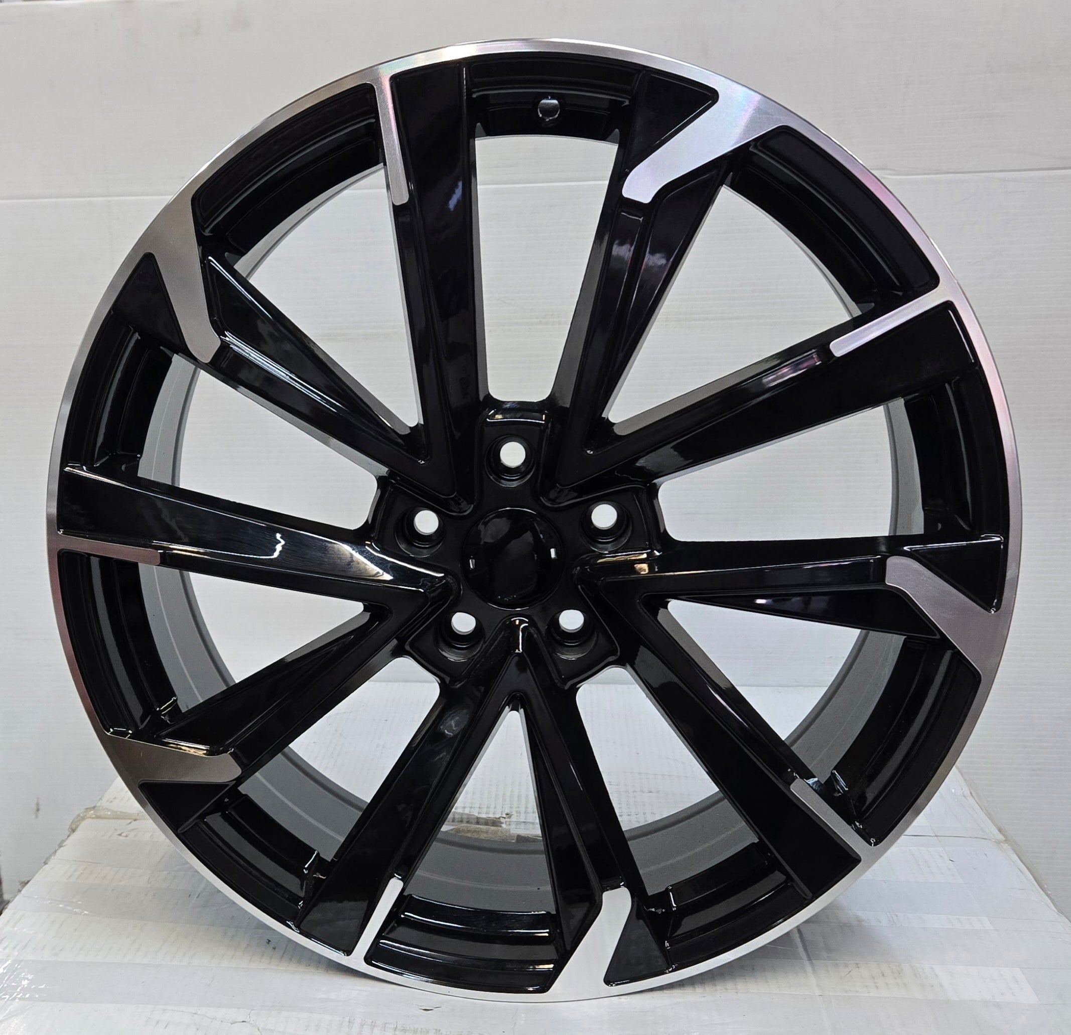 556526 20x7.5 5x114.3 BLACK MACHINED CB73.1 ET35