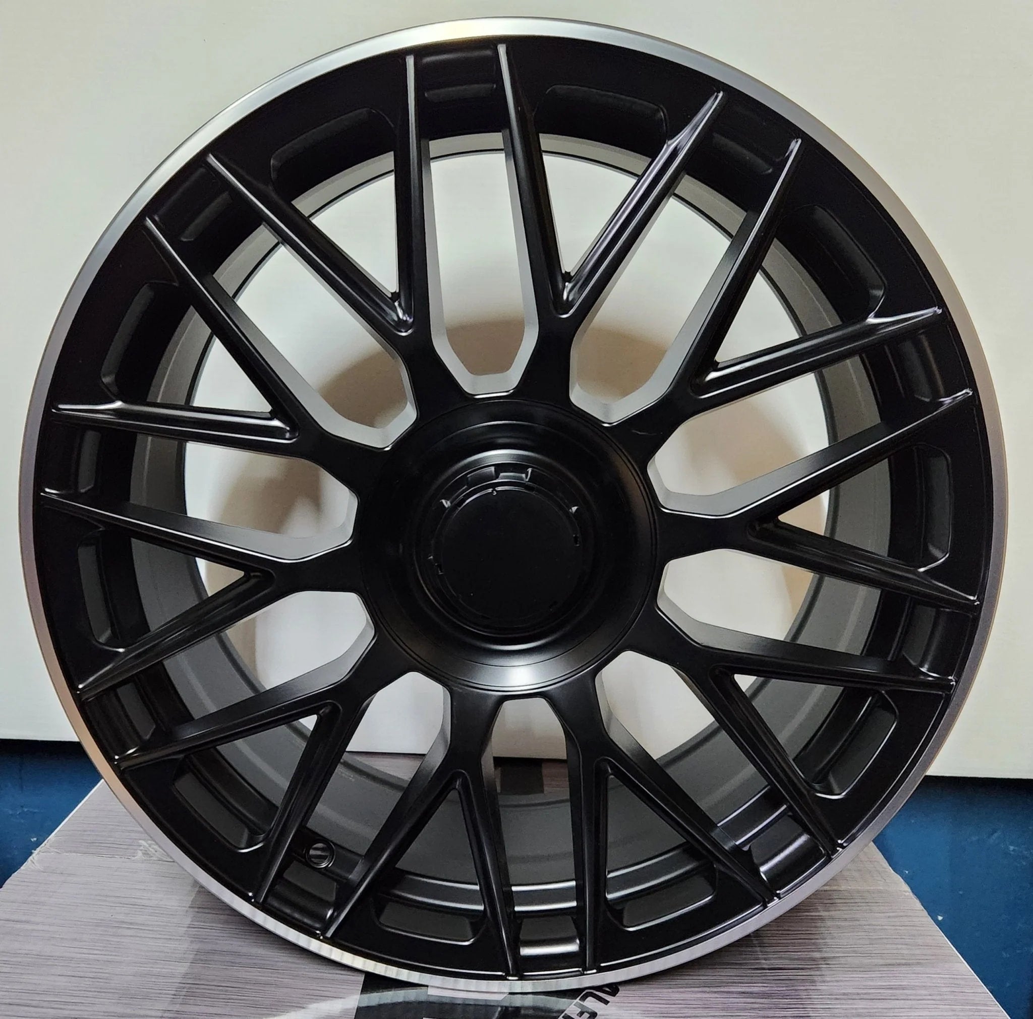OE-1118 18X8.0 5X112 MATTE BLACK MACHINED RING