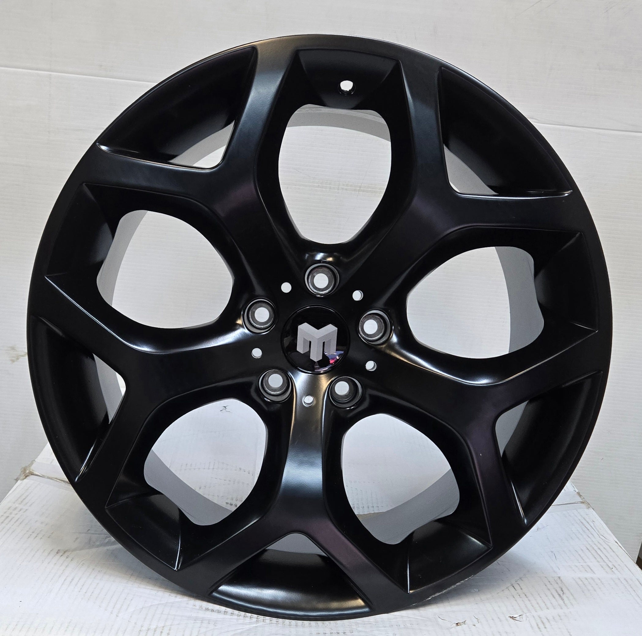 YSM357 20X9.5 5X120 BLACK