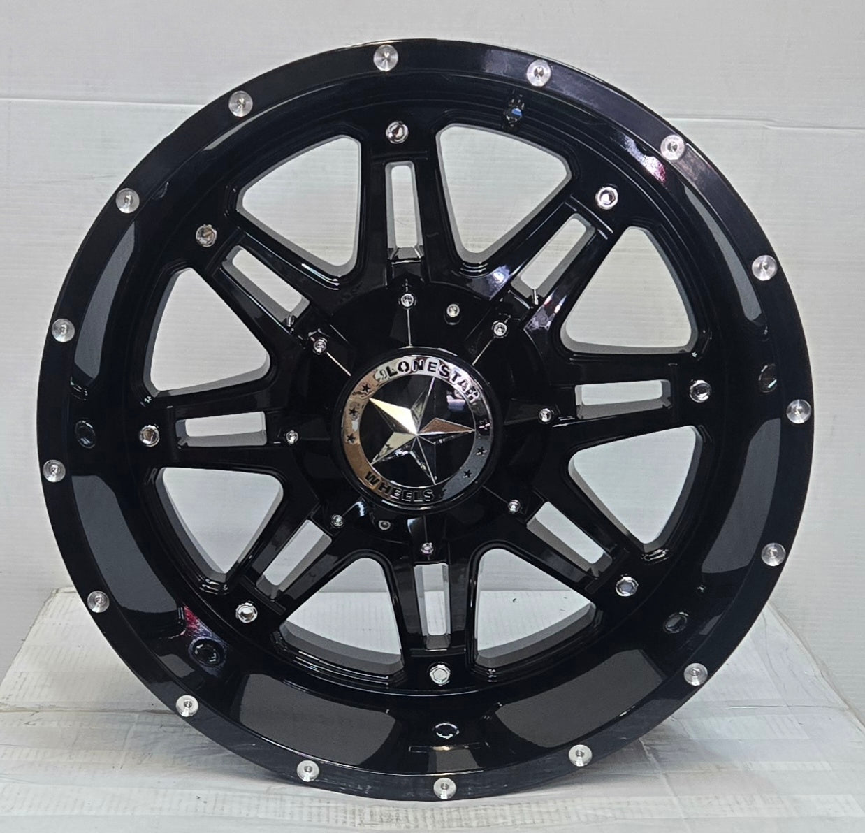 WR03242022 20X10.0 6X135 6X139.7 GLOSS BLACK MILLED CB106.4 ET-25