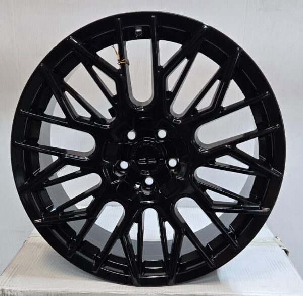 ROCK FORGE FF33 18X8.0 5X100 5X114.3 PIANO BLACK CB73.1 ET35