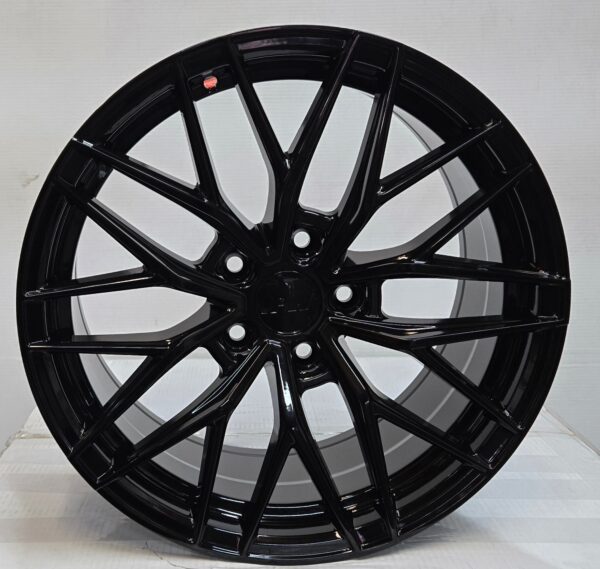 W1513 17X8.0 5X112 5X114.3 GLOSS BLACK CB73.1 ET35