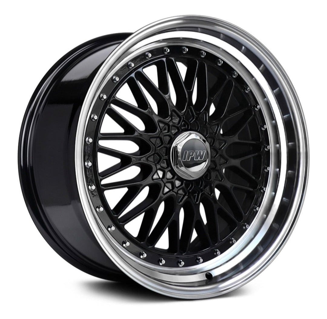 W883 18X8.0 4X100 4X114.3 BLACK MACHINED FACE CB73.1 ET35