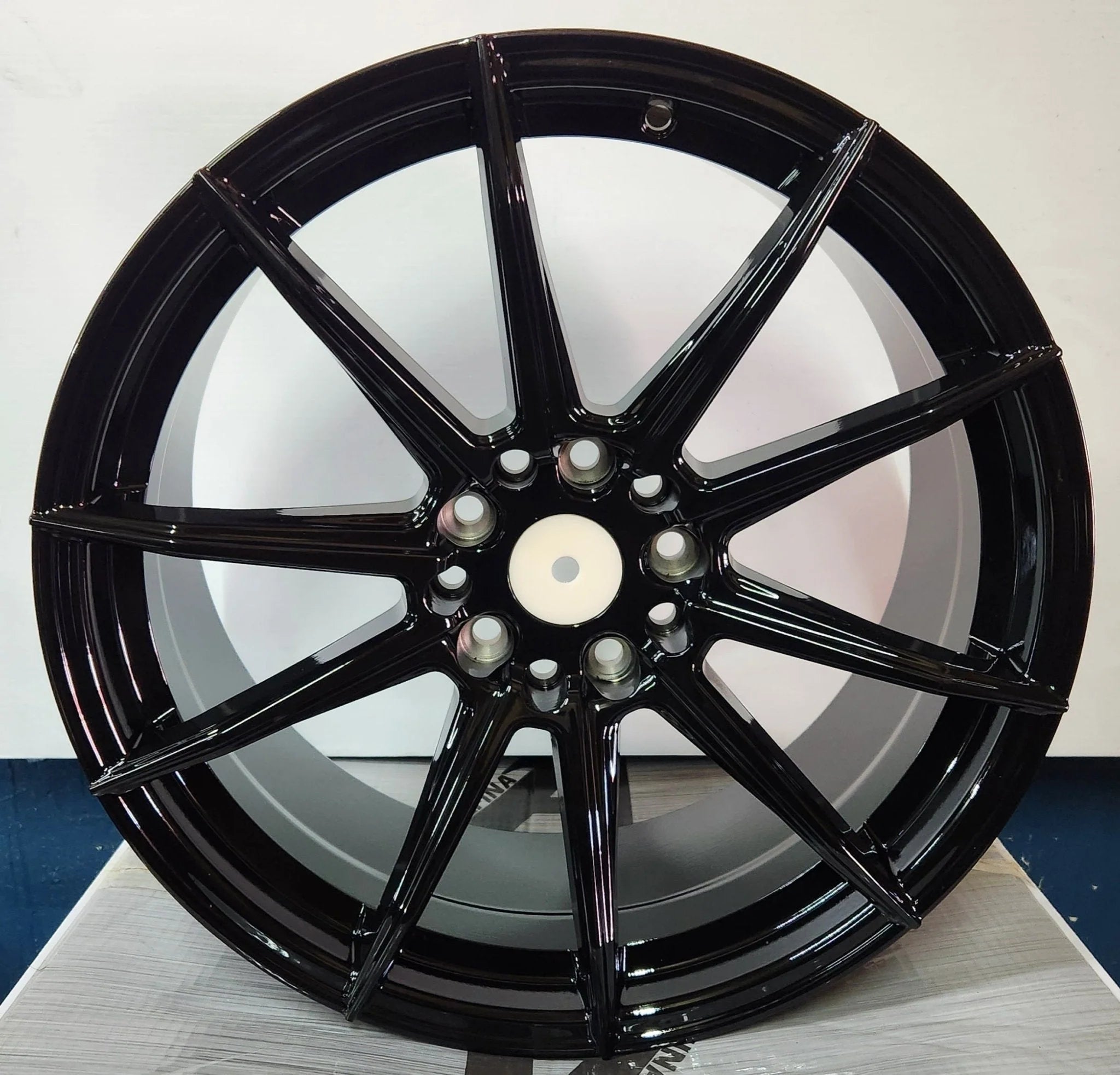 SHOGUN ZS-8 18X8 5X114.3 5X120 PIANO BLACK