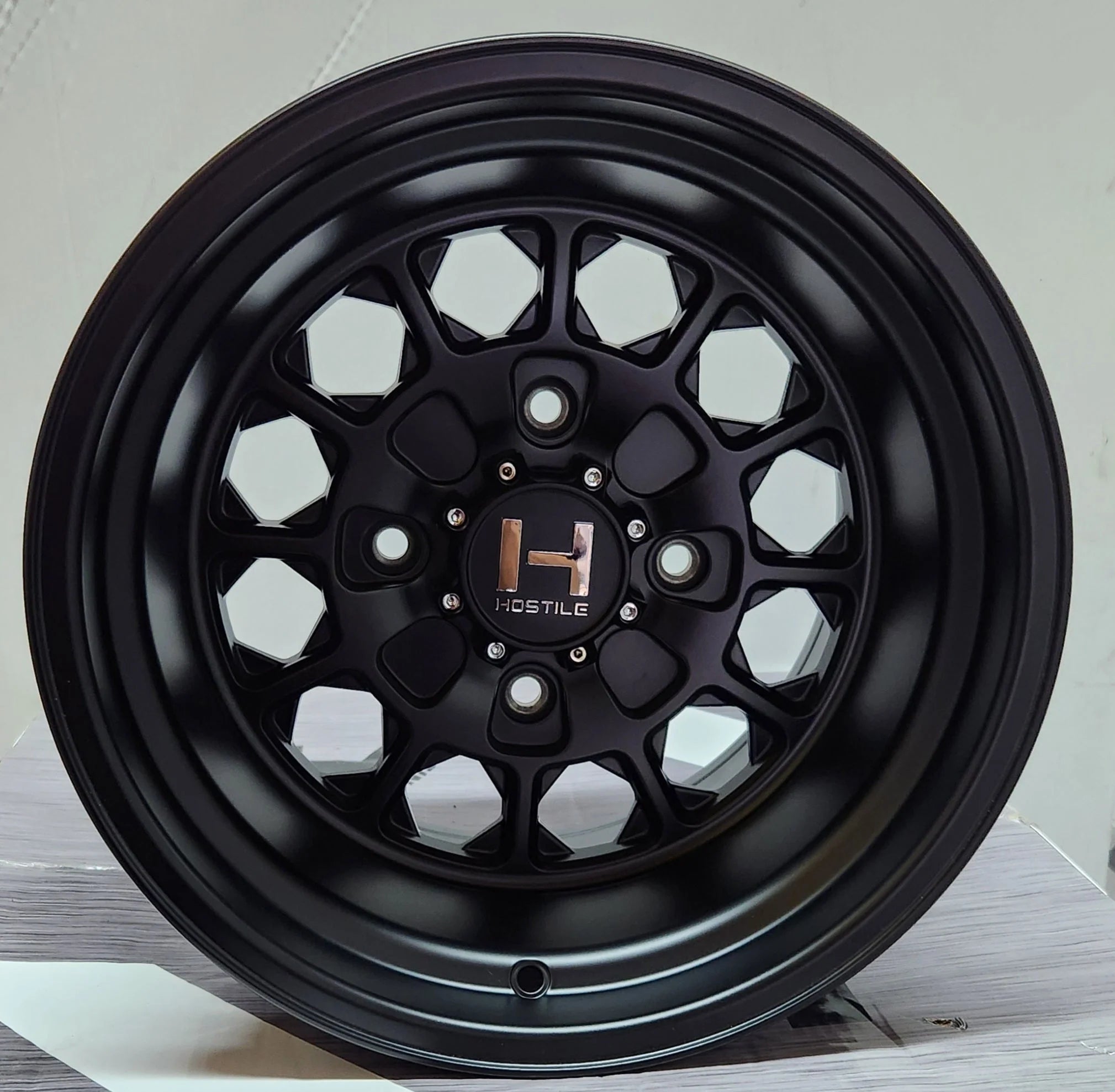 H125 15x10 4x137 MATTE BLACK