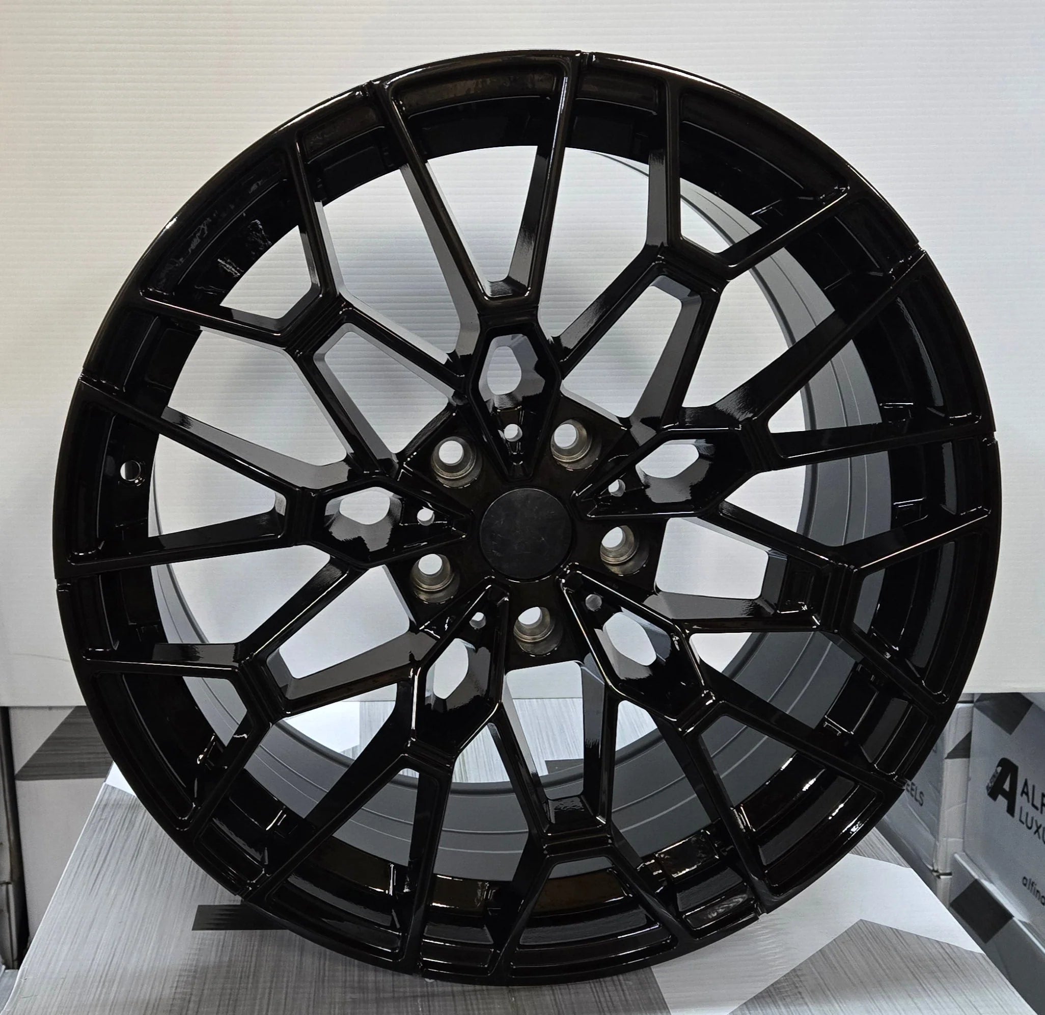 ZS100 827M 0384 STYLE 19x9.5 5x120 GLOSS BLACK
