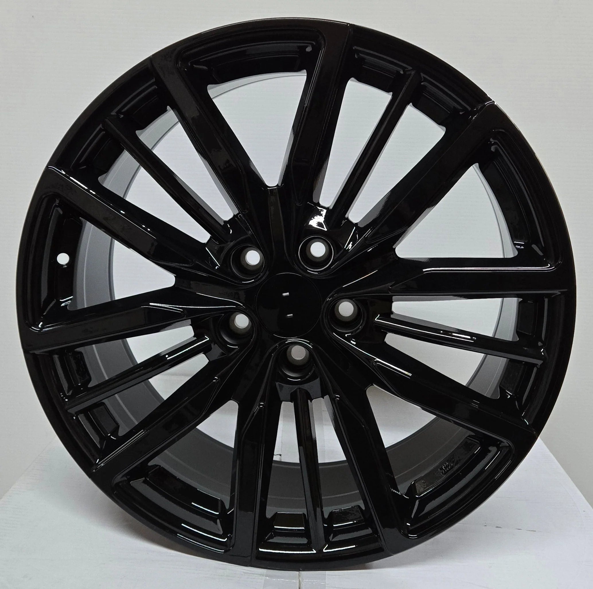 H1000 19x8.5 5x114.3 GLOSS BLACK