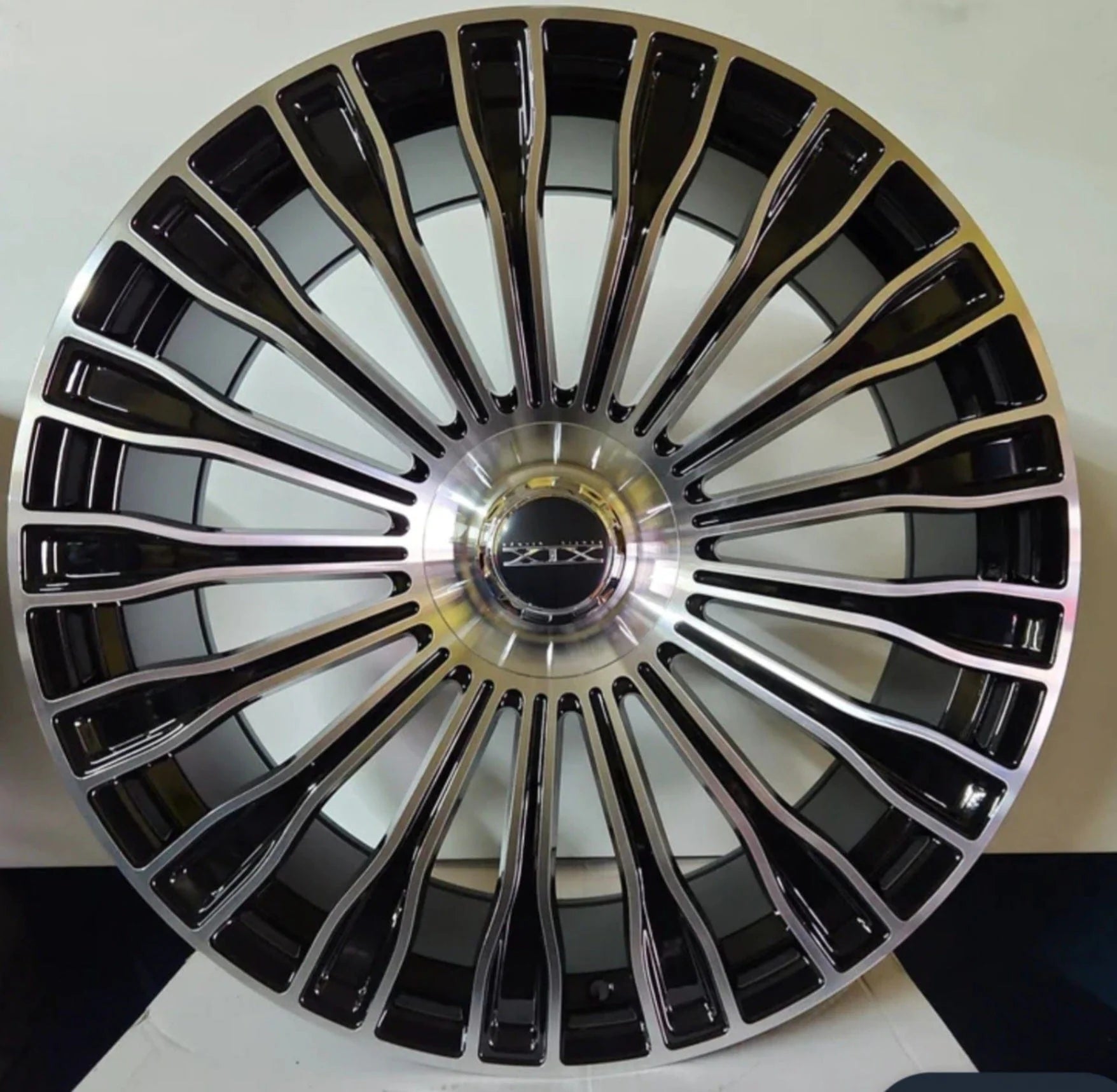 OE-0313 1005-R 20X9.5 5X112 BLACK MACHINED FACE CB66.1 ET35