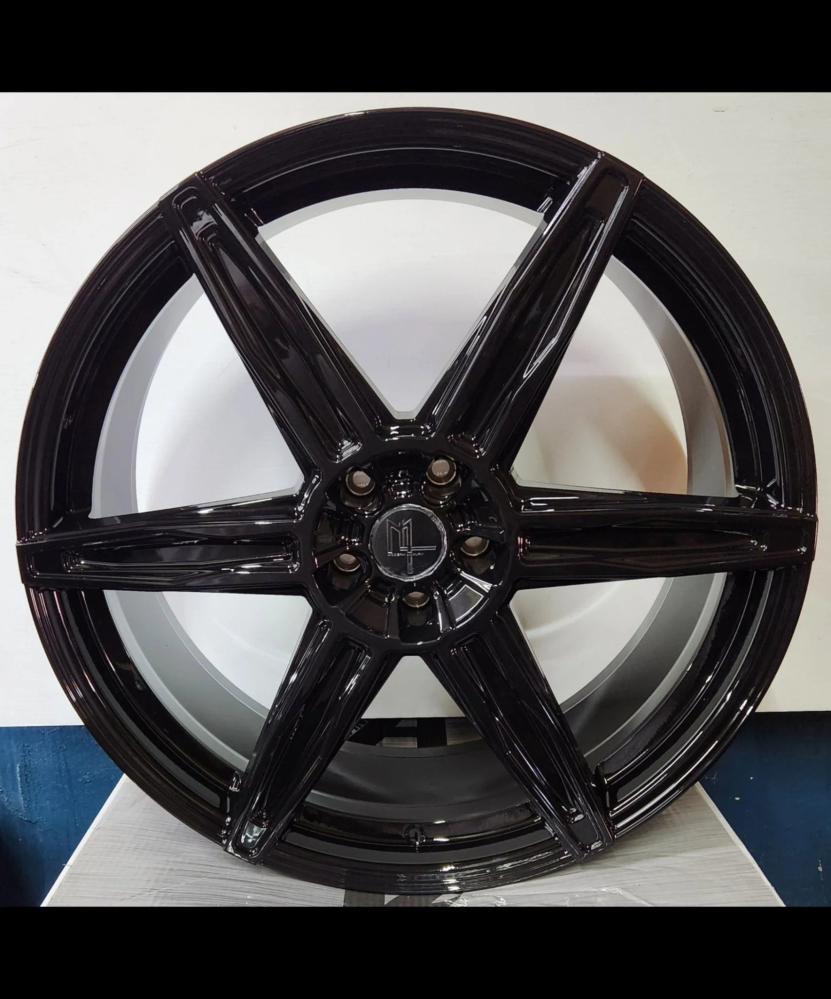 MODERN LEXURY MLF11 22X9 5X120 GLOSS BLACK