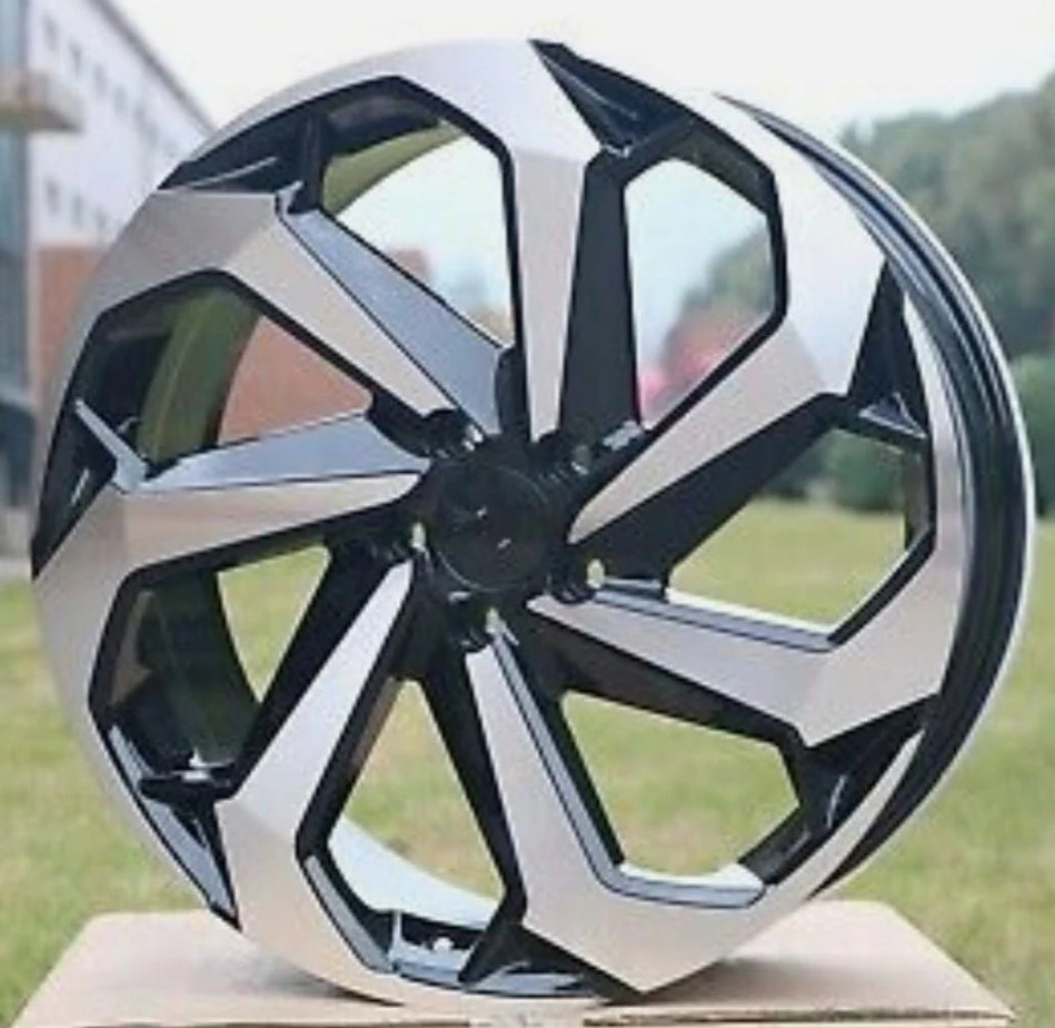 HD - W316 22x8 5x120 BMF