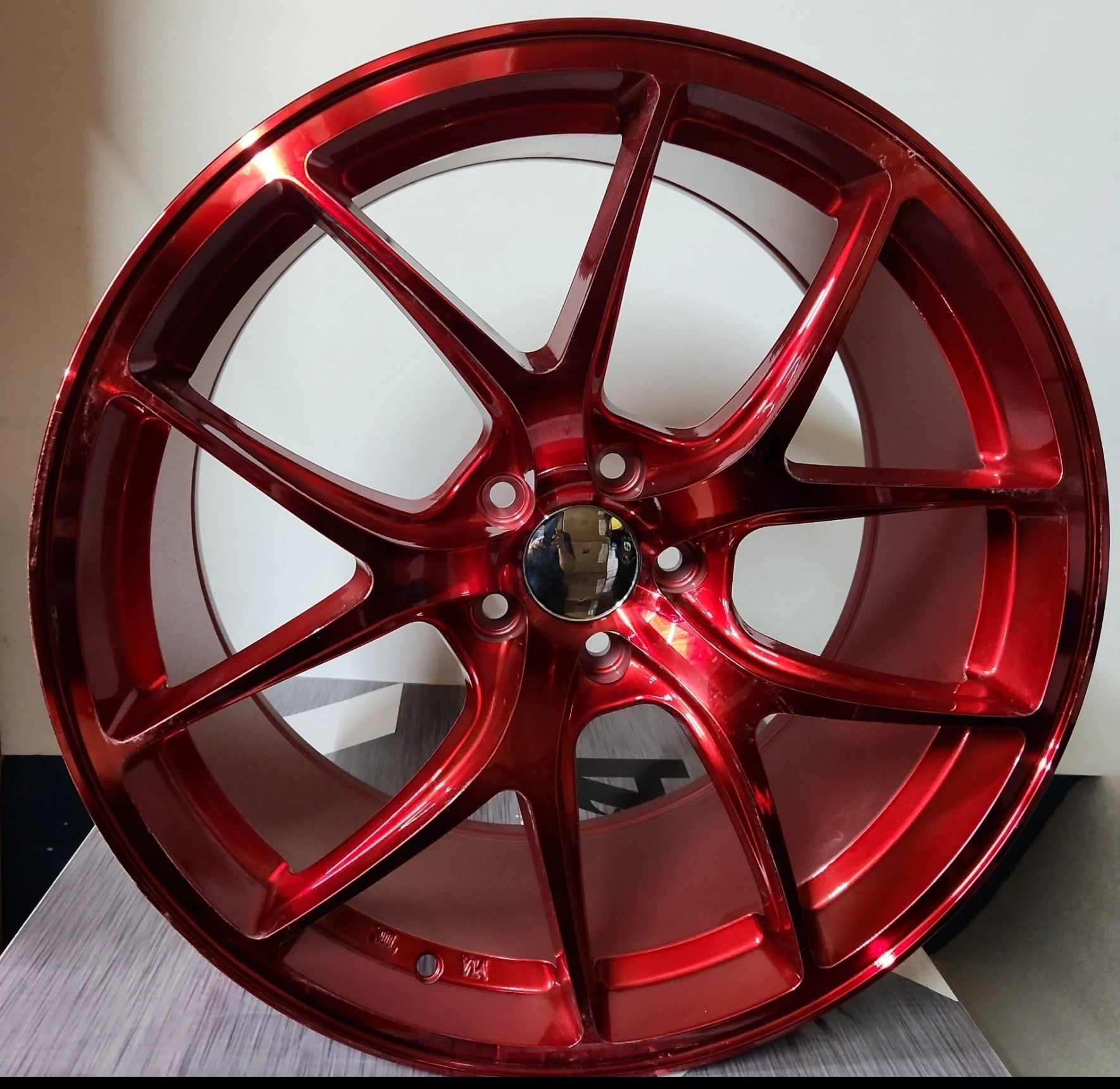 W005 20X8.5 5X114.3 RED