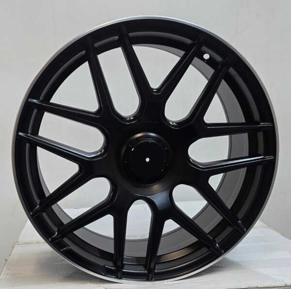 H933F 19X9.5 5X112 MATTE BLACK MACHINED RING
