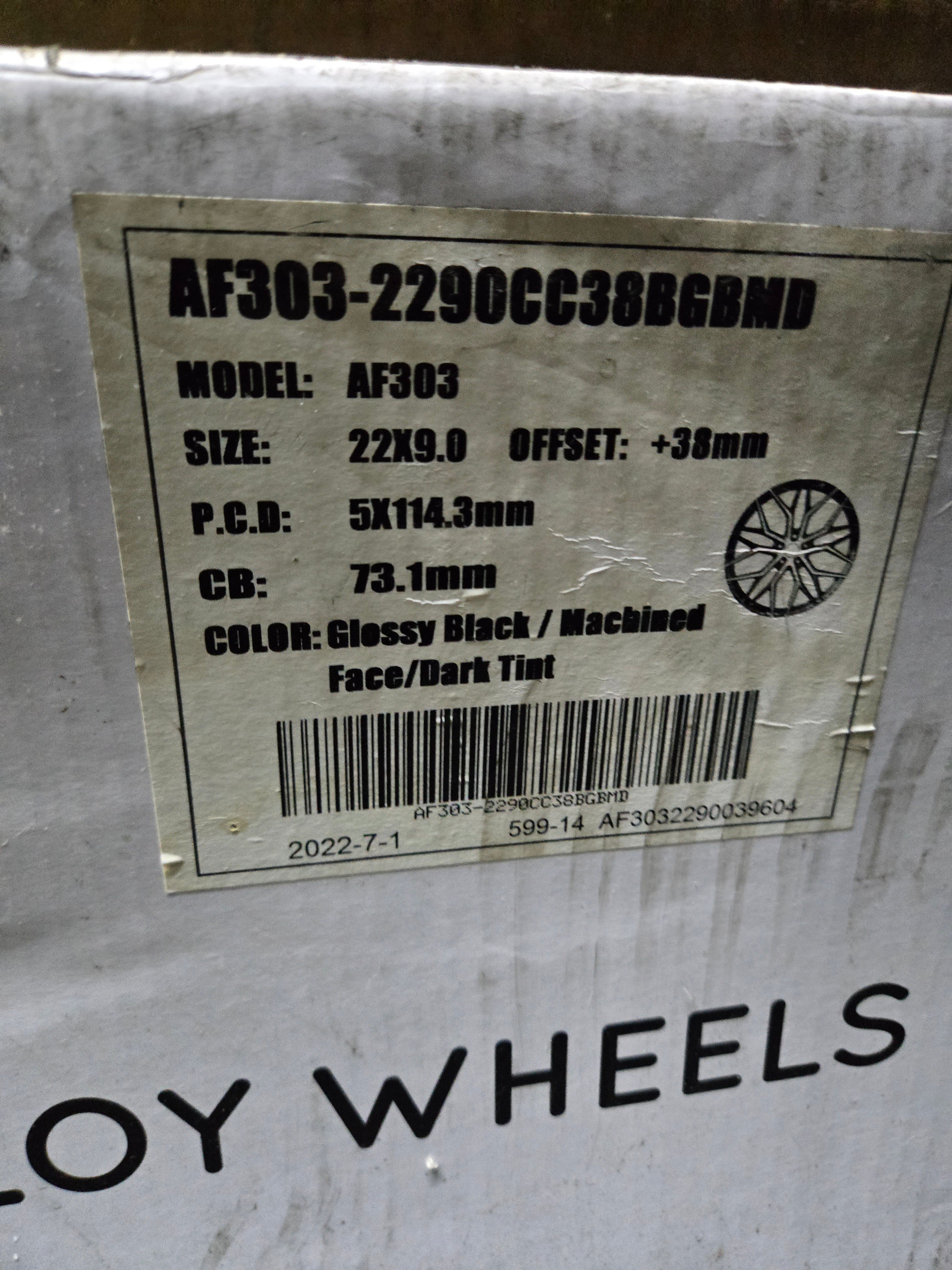 AF303 22X9.0 5X114.3 GLOSS BLACK MACHINED FACE DARK TINT CB73.1 ET38