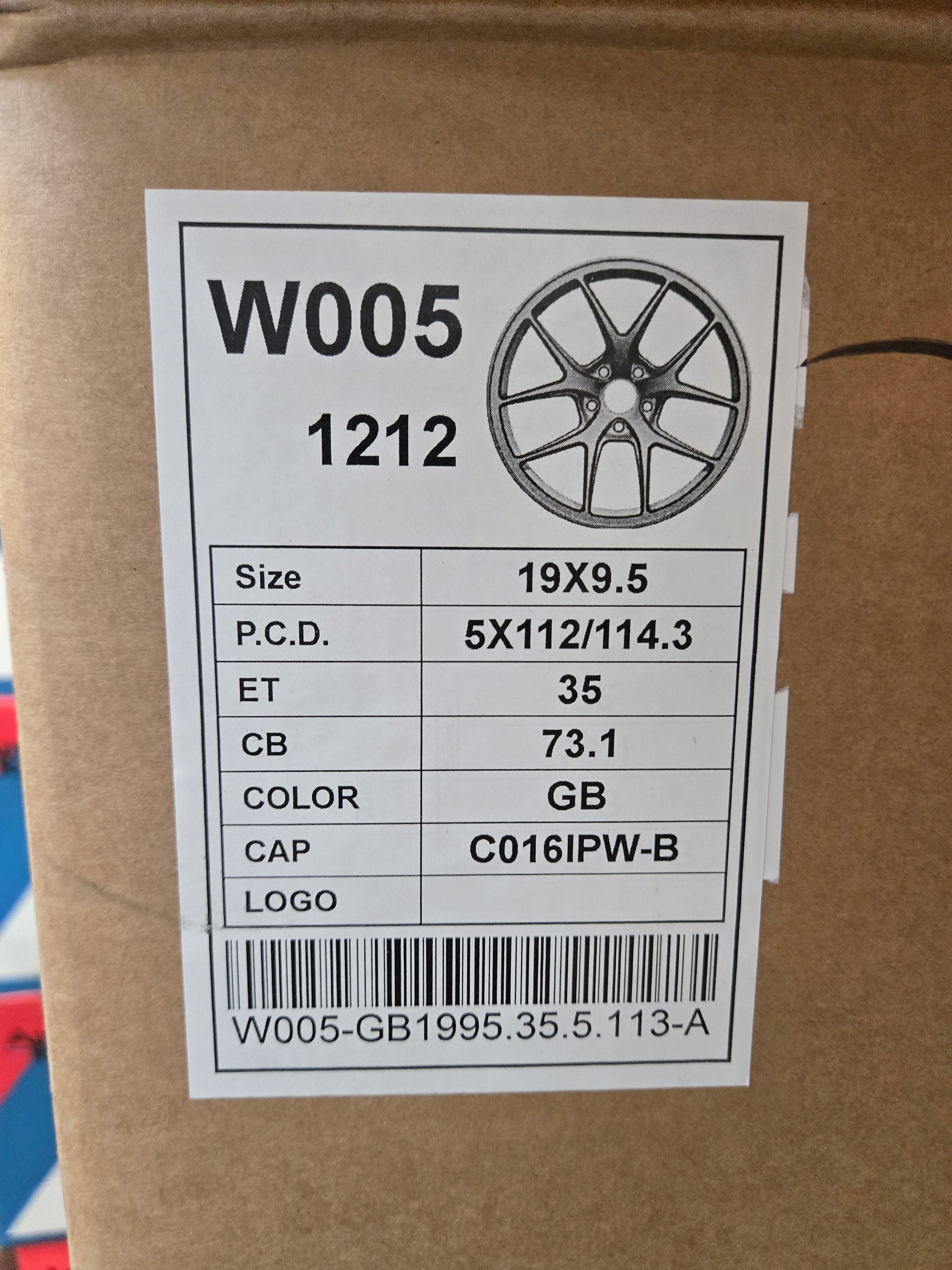 W005 19X9.5 5X112 5X114.3 GLOSS BLACK CB73.1 ET35