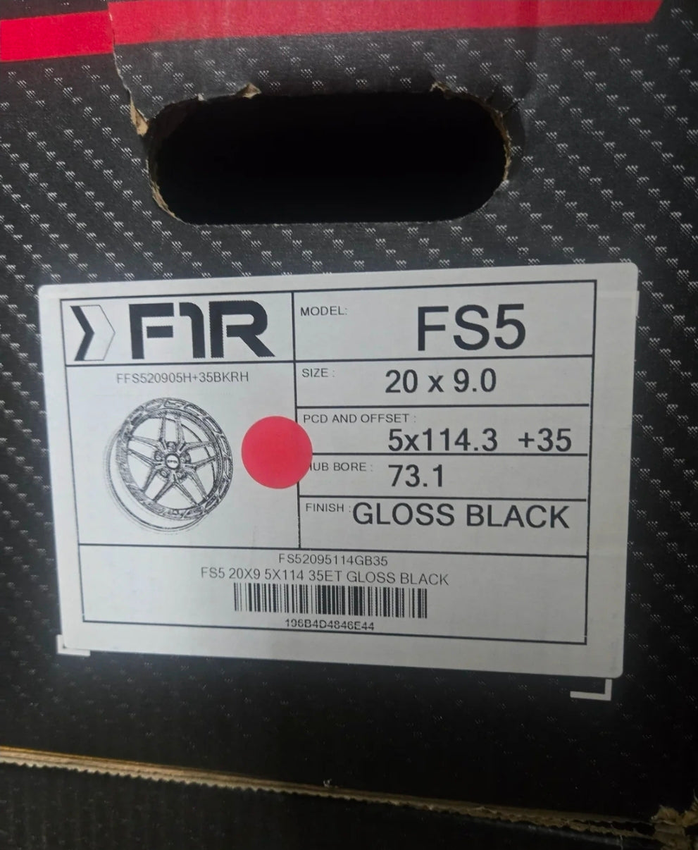 F1R FS5 20X9.0 5X114.3 GLOSS BLACK CB73.1 ET35