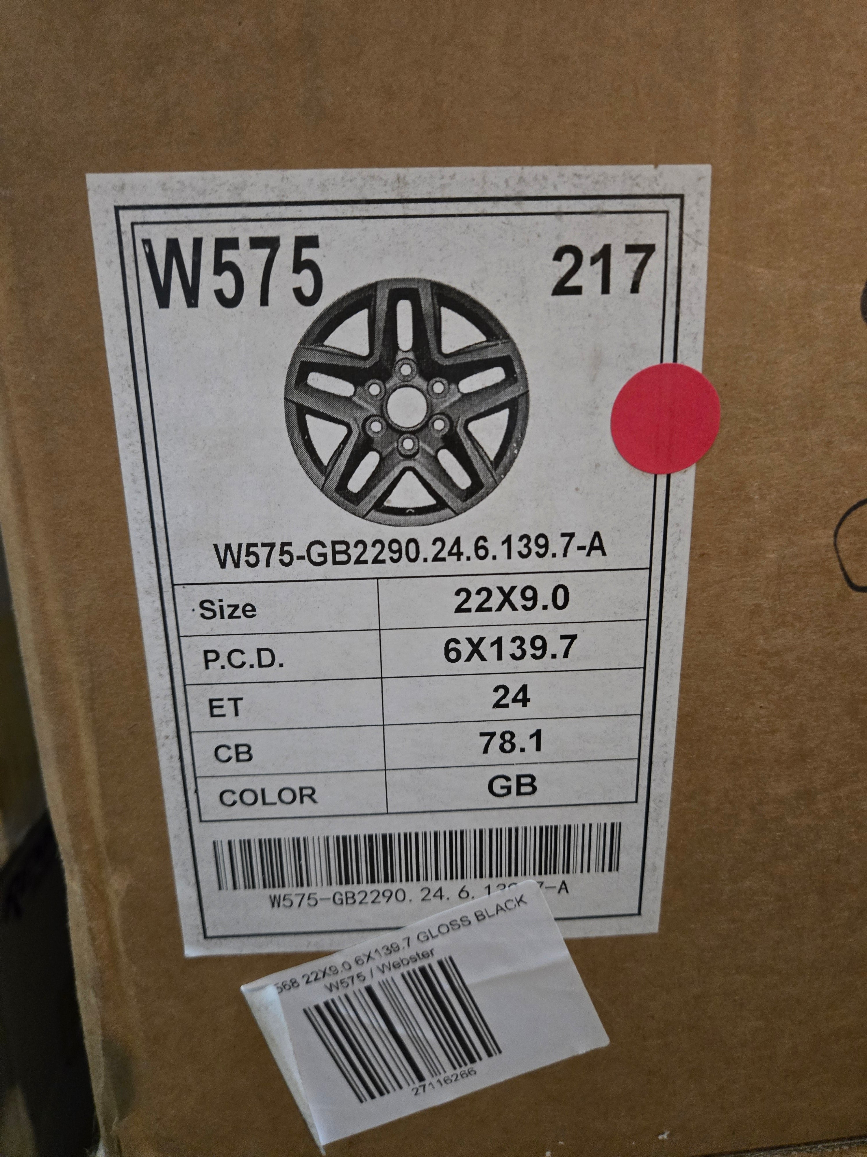 W575 22X9.0 6X139.7 GLOSS BLACK CB78.1 ET24