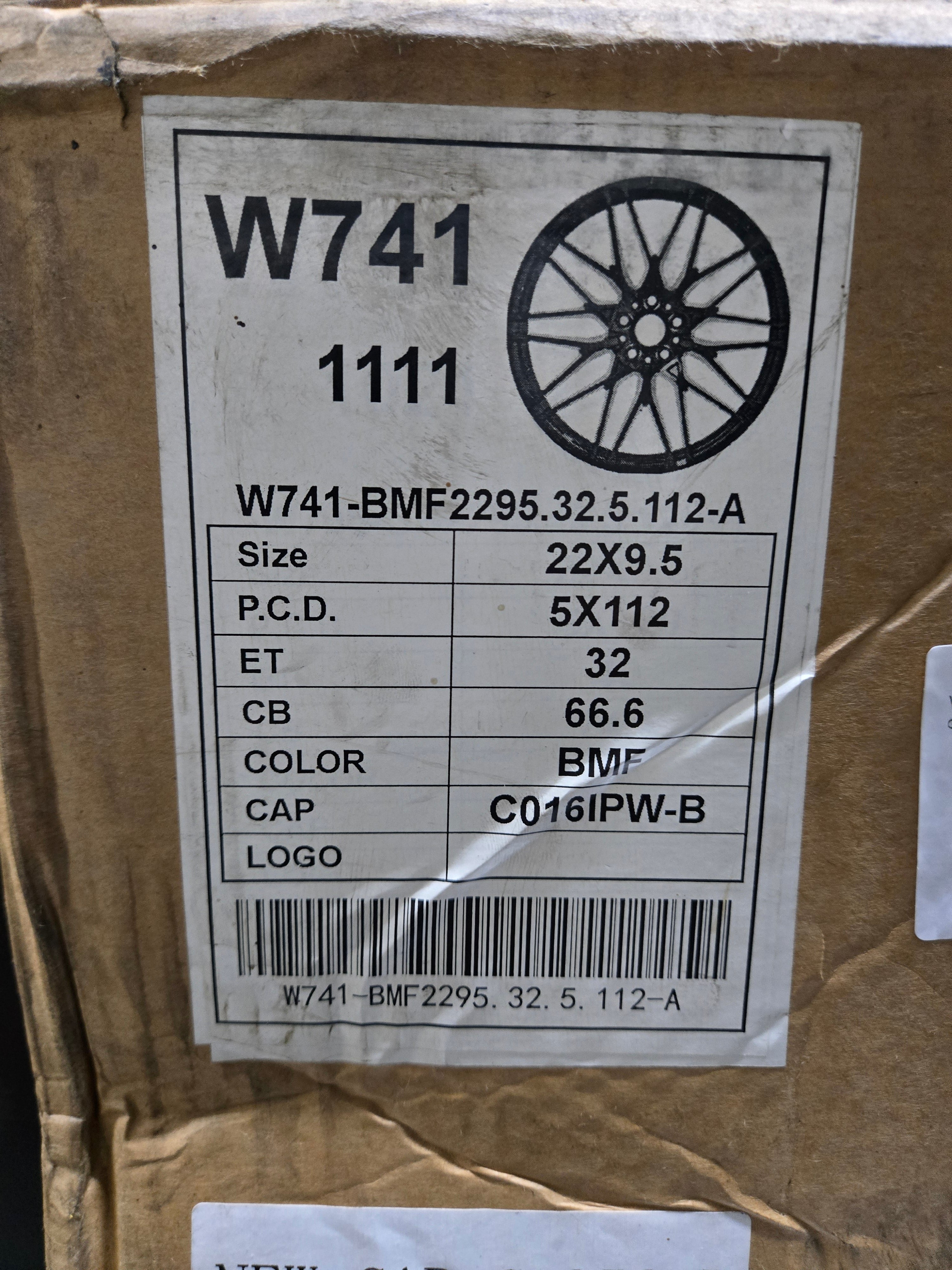 W741 22X9.0 5X112 BLACK MACHINED FACE CB66.6 ET32