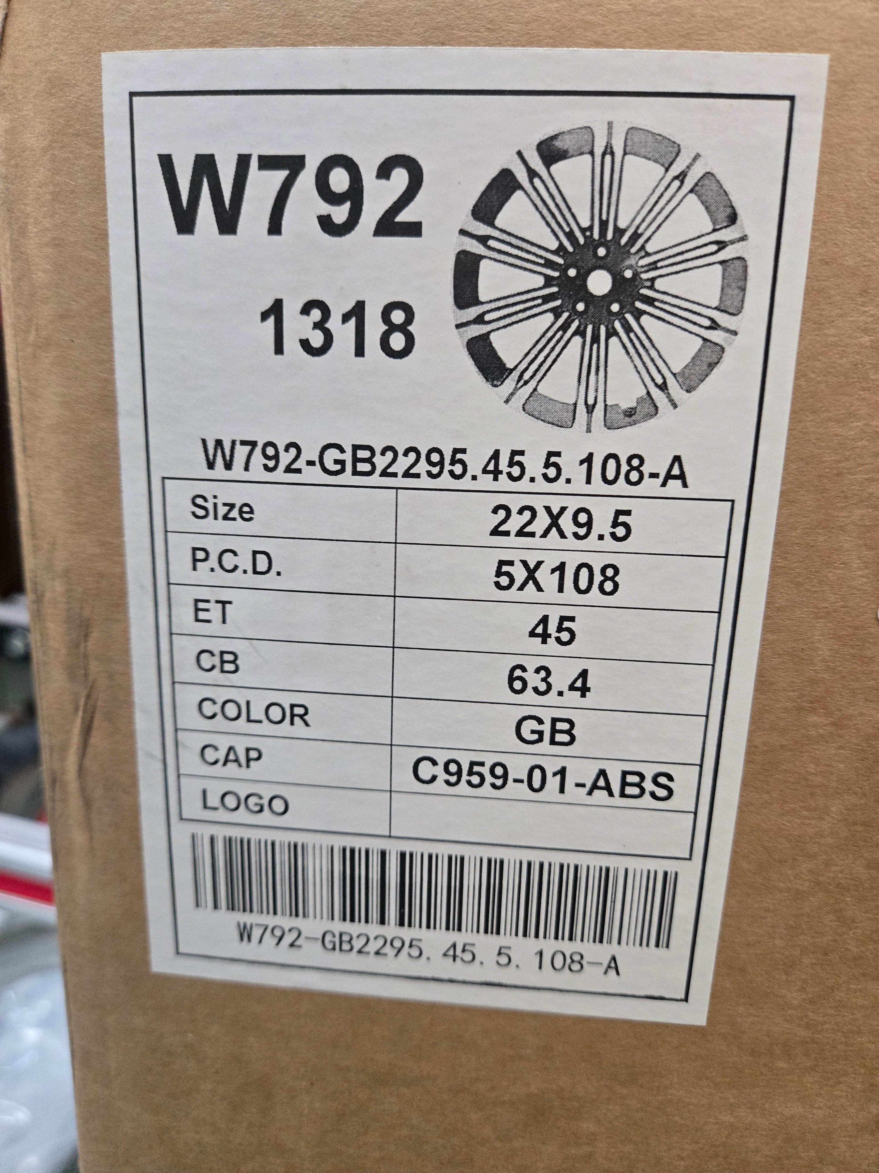 W792 22X9.5 5X108 GLOSS BLACK CB63.4 ET45