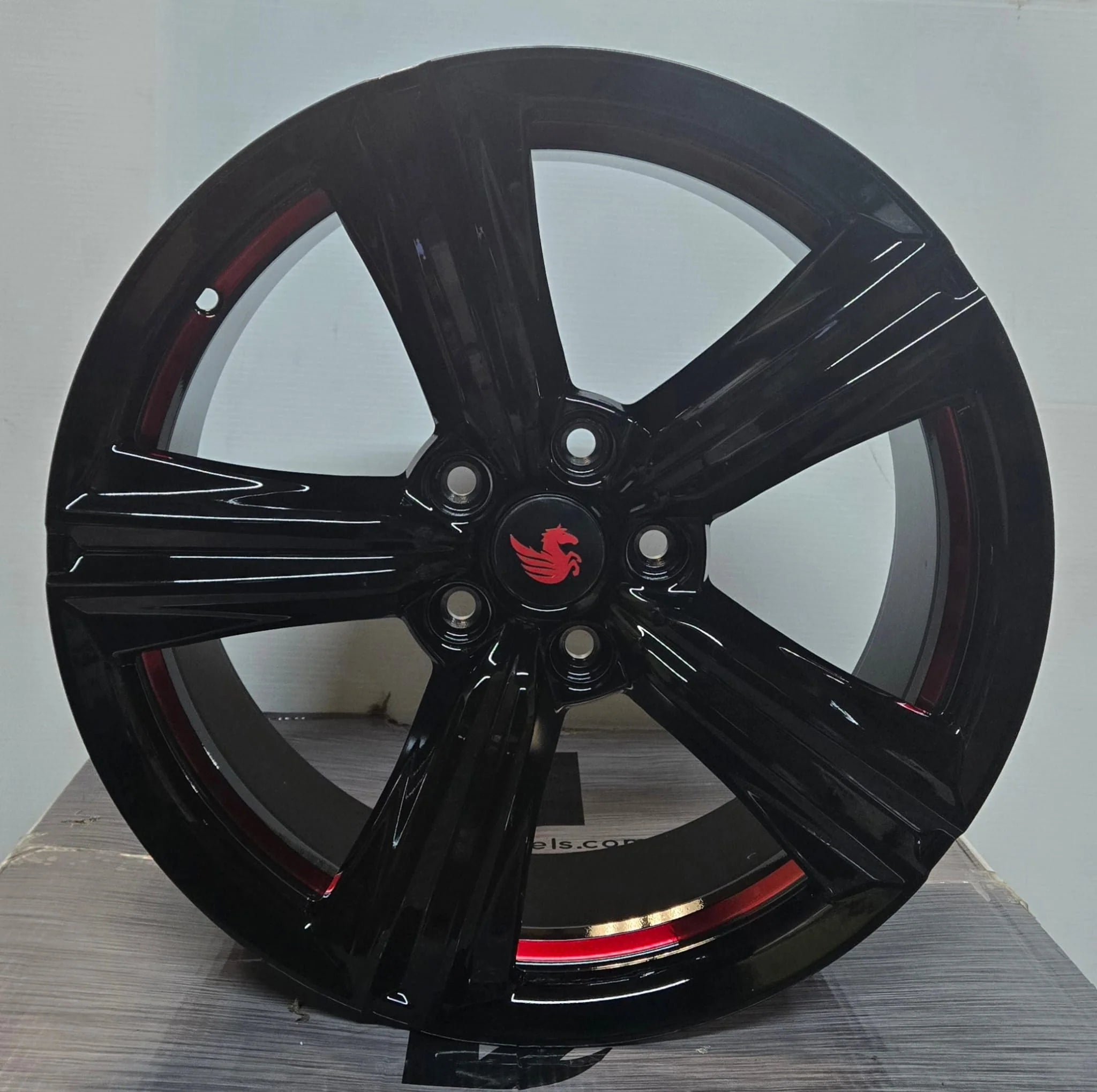 HD-20 19x8.5 5x114.3 GLOSS BLACK RED UNDER CUT CB73.1 ET38