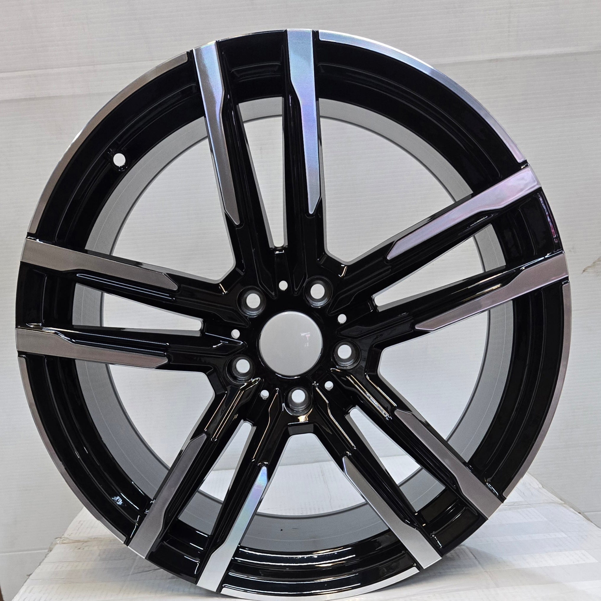 OE-5511 KN1023 808M 20X10.0 5X120 PIANO BLACK MACHINED FACE CB74.1 ET40