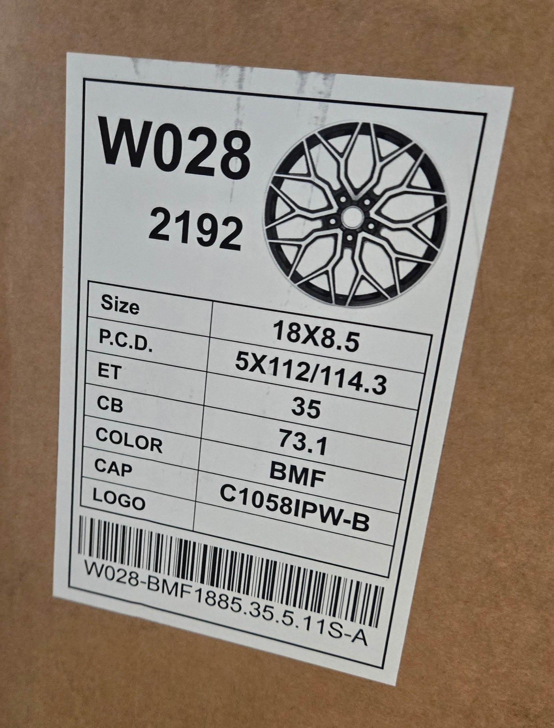 W028 18X8.5 5X112 5X114.3 BLACK MACHINED FACE CB73.1 ET35