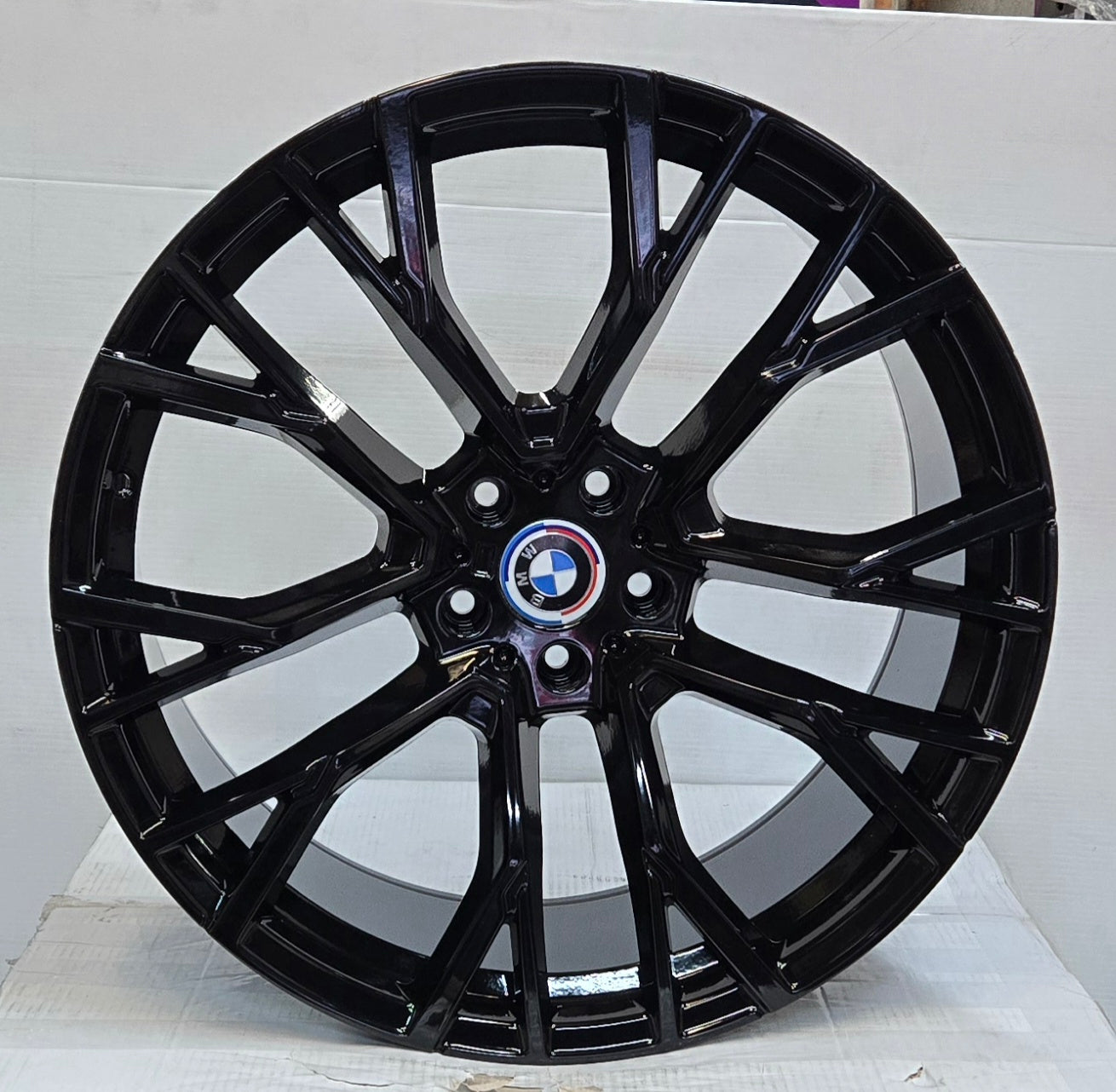5482 22X10.5 5X120 GLOSS BLACK CB74.1 ET37