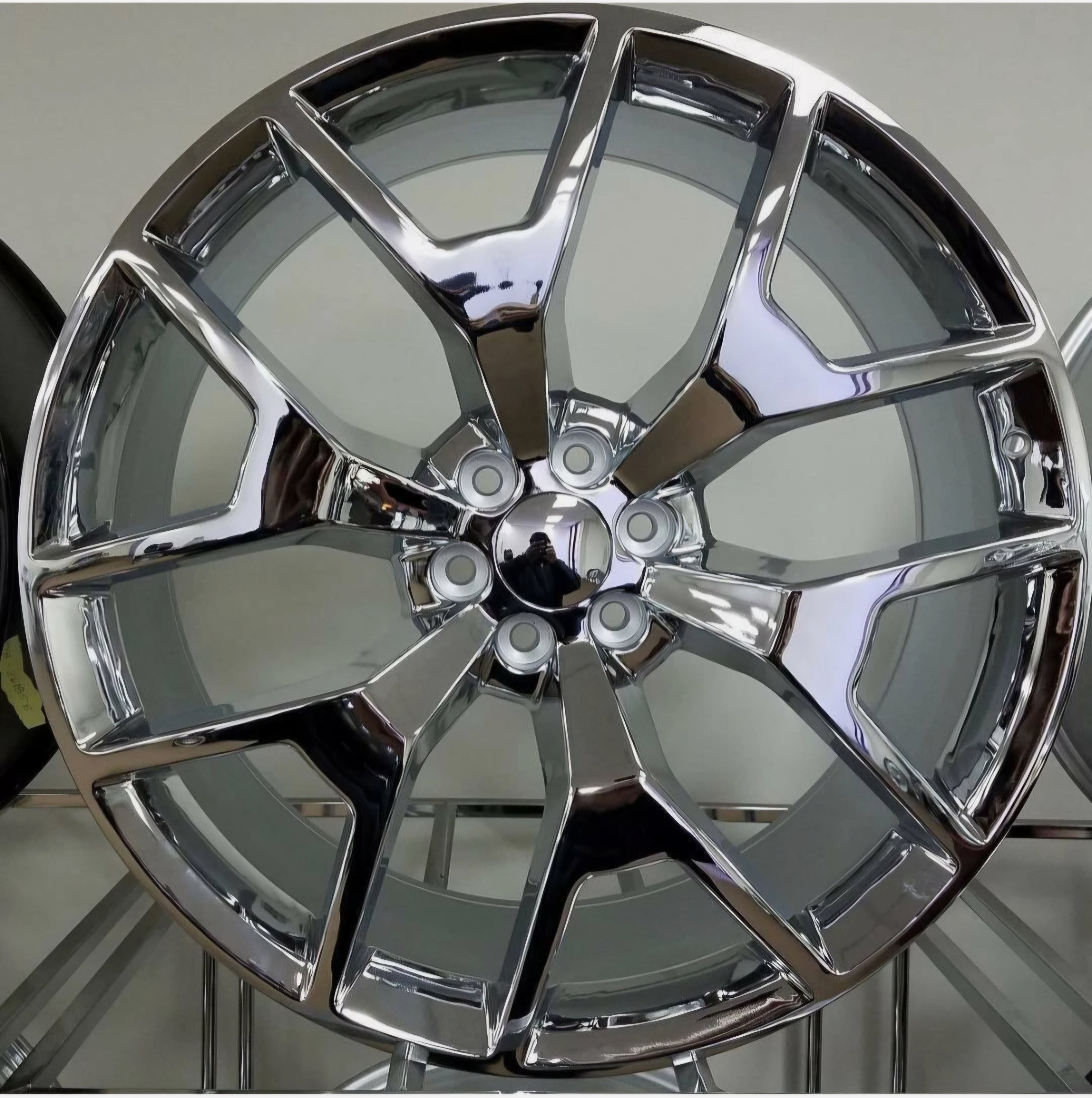 ELO REP 288 24X10.0 6X139.7 CHROME CB78.7 ET30