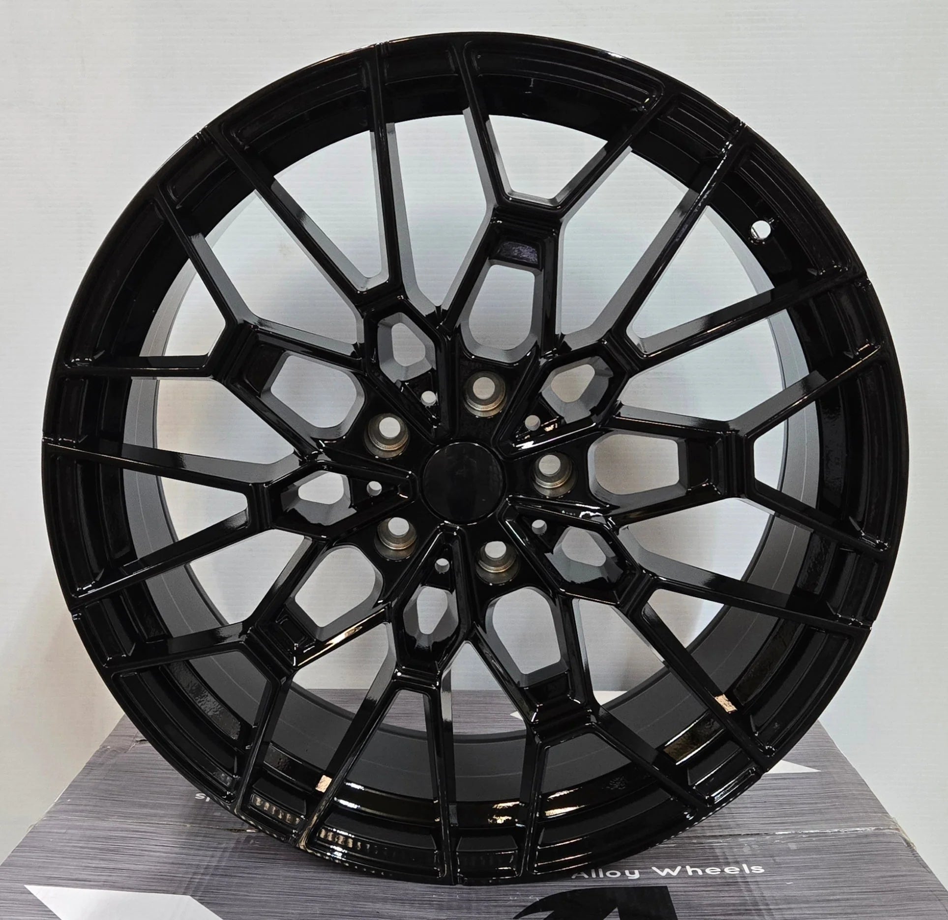 0384 19x8.5 5x120 GLOSS BLACK CB72.1 ET35