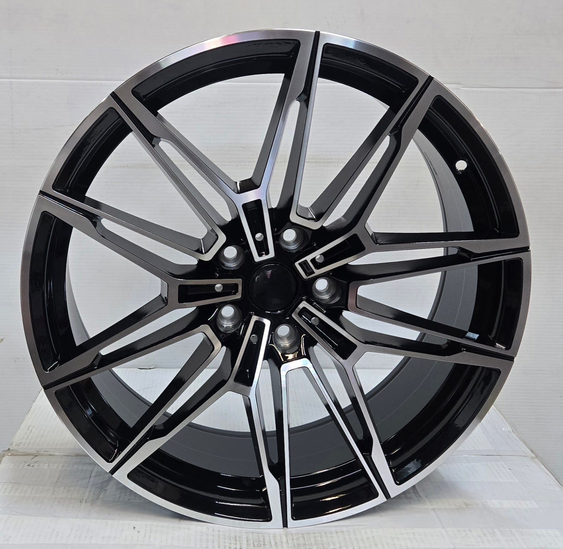 0294 20X8.5 5X120 BLACK MACHINED FACE CB72.1 ET40