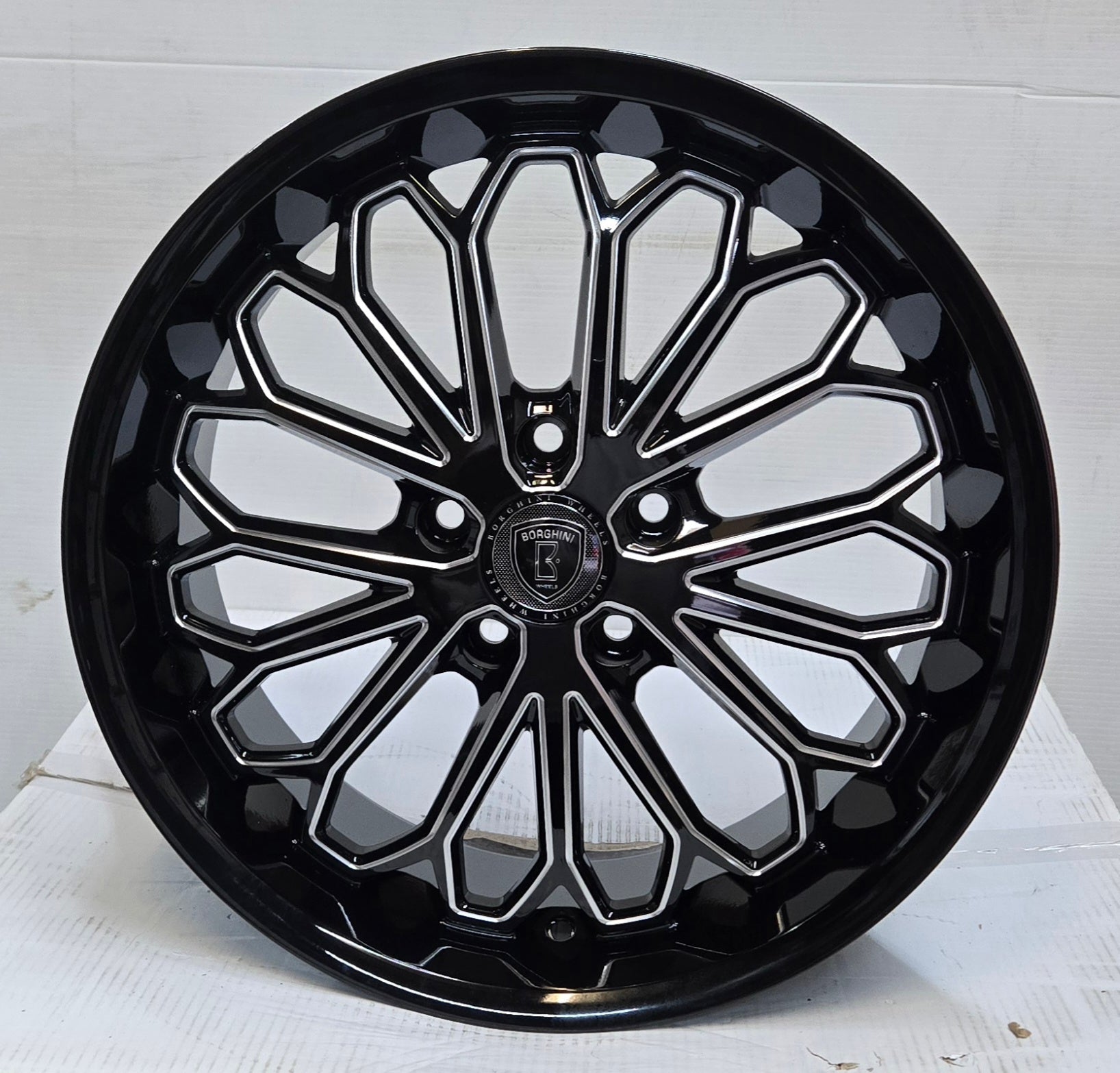 BORGINI 18X8.0 5X114.3 B67 BLACK MILLING W CB73.1 ET38