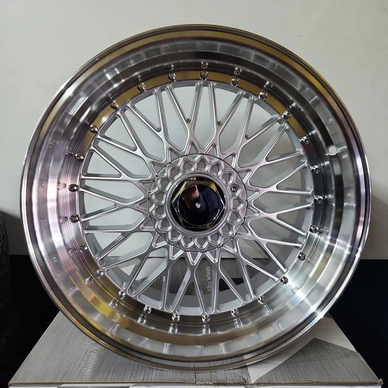 W885 22X9.0 5X112 5X114.3 5X120 SILVER