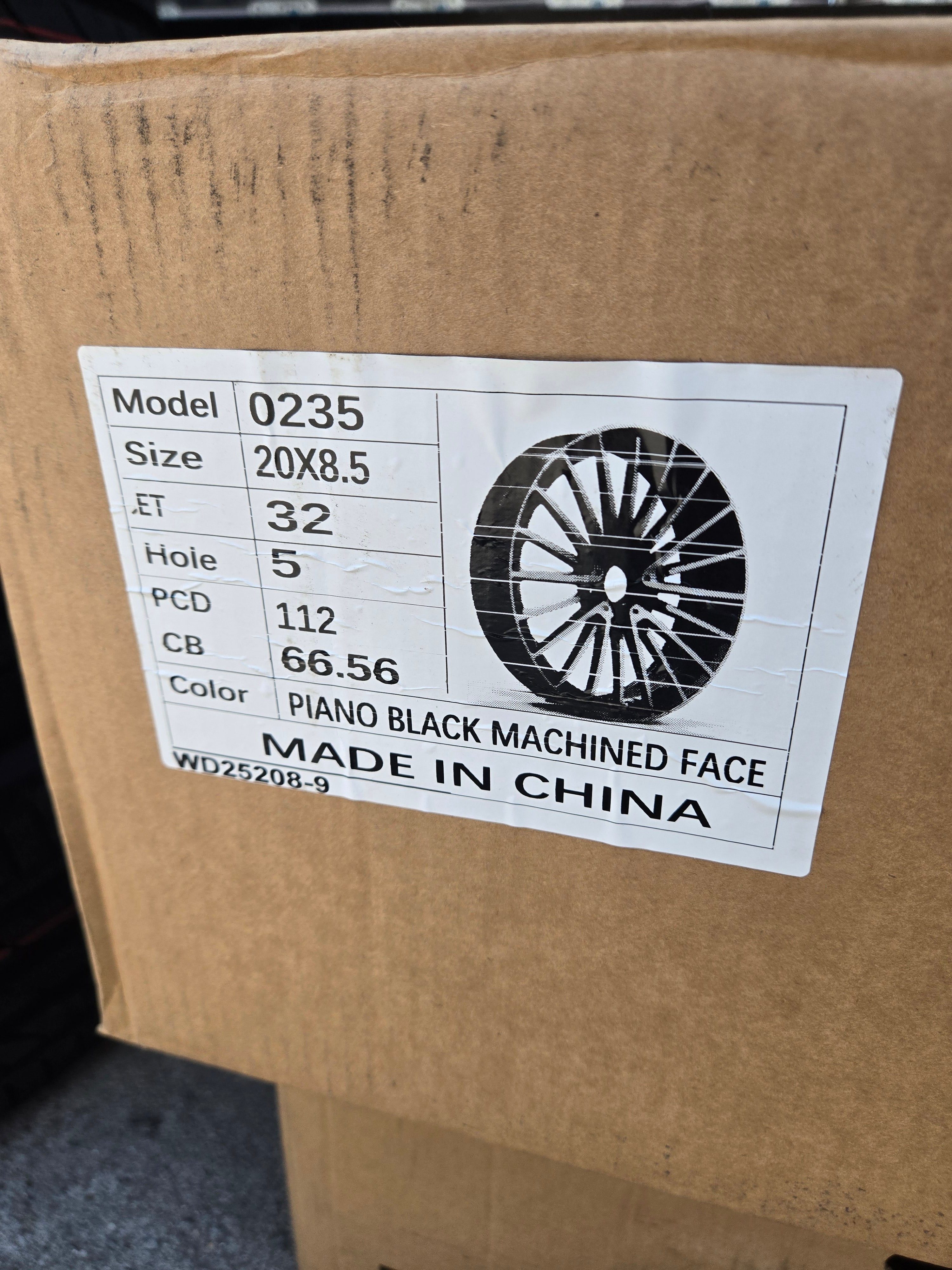 0235 20X8.5 5X112 PIANO BLACK MACHINED FACE CB66.6 ET32