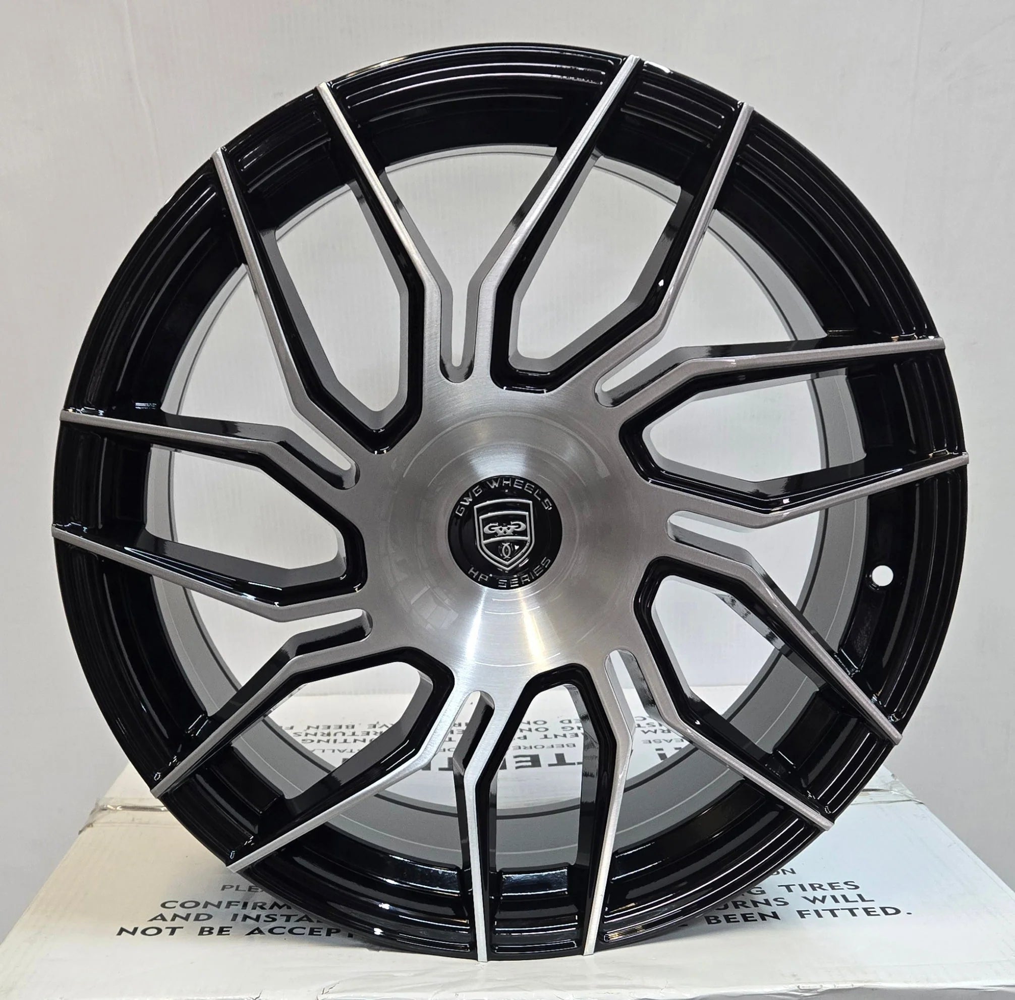 GWG HP2 18X8.0 BLANK BLACK MACHINED FACE CB74.1 ET35