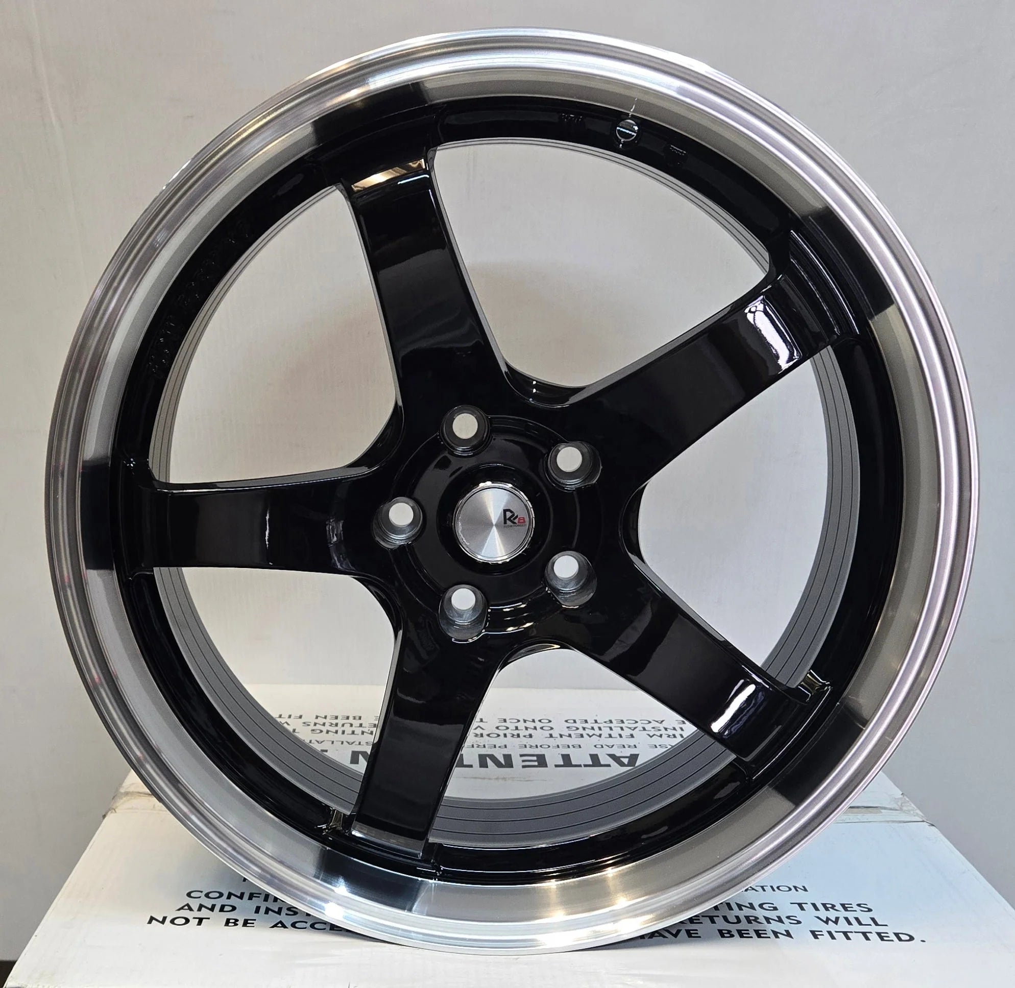 GWG RF5 19x8.5 5x114.3 GLOSS BLACK MACHINED LIP CB74.1 ET33