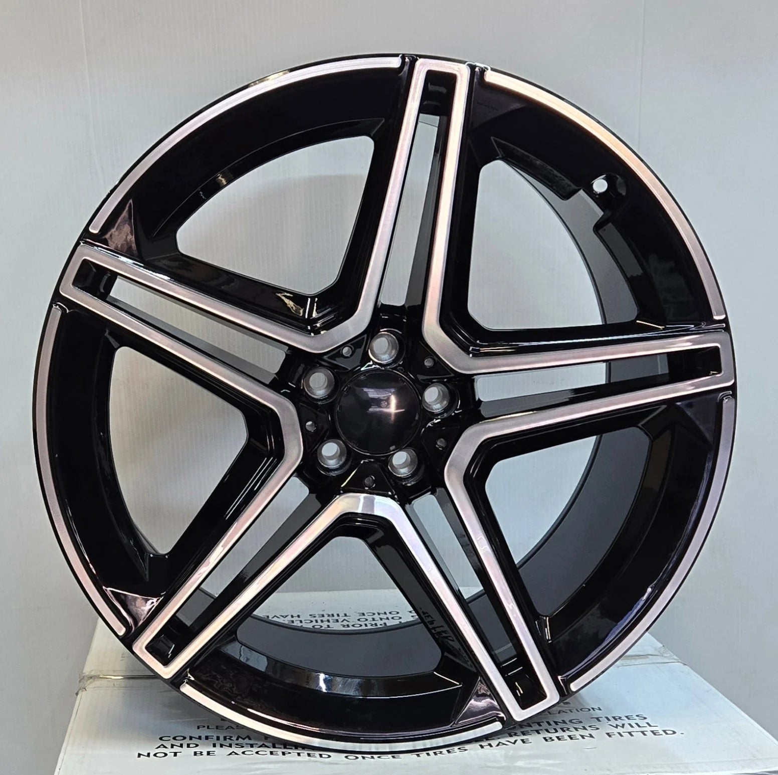 H3067F 20x9.5 5x112 GLOSS BLACK MACHINED FACE