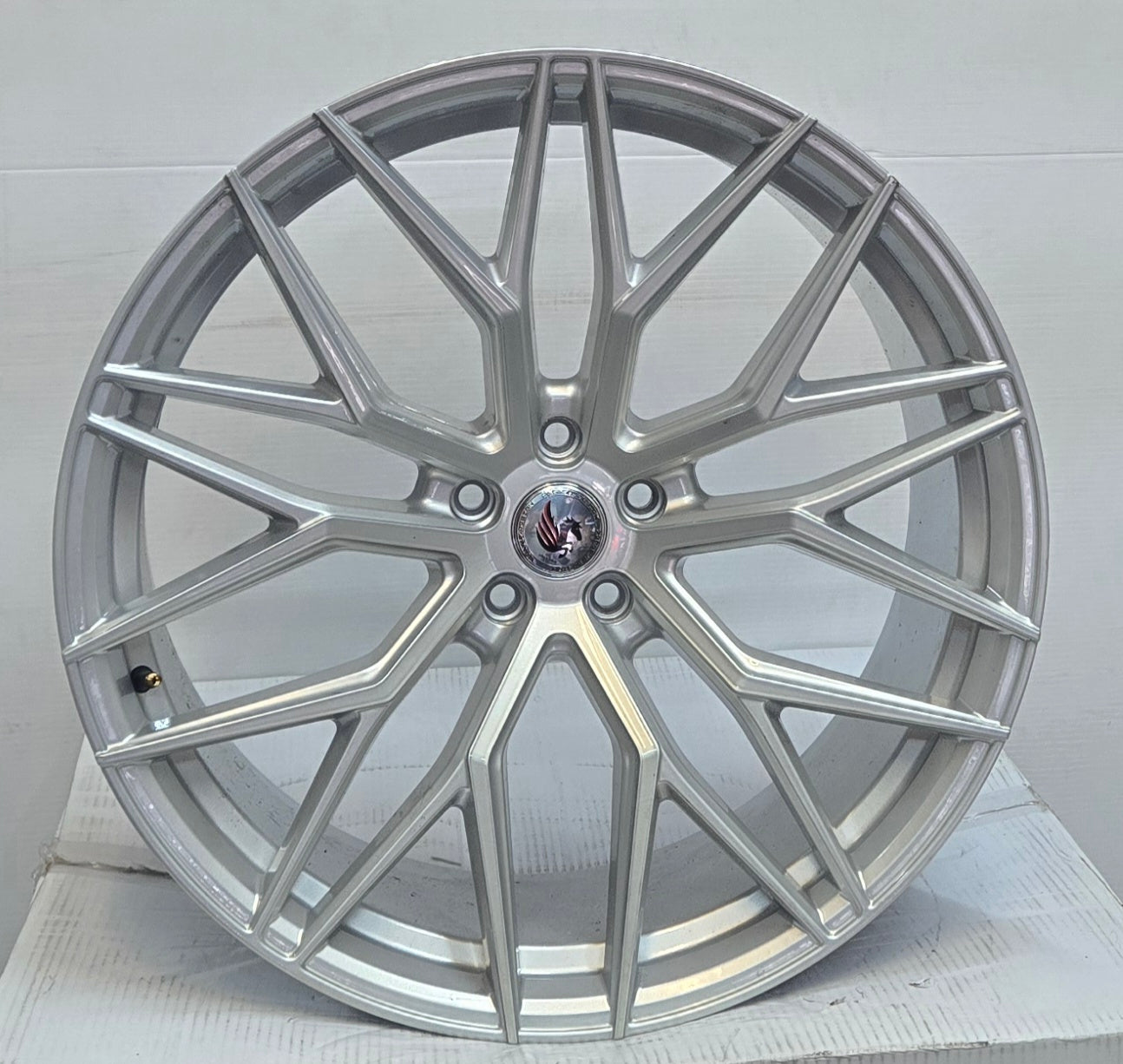AF303 22X9.0 5X114.3 SILVER CB73.1 ET35