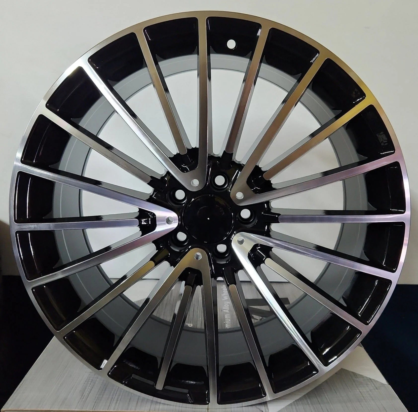 W812 19X8.5 5X112 PIANO BLACK MACHINED FACE CB66.6 ET30