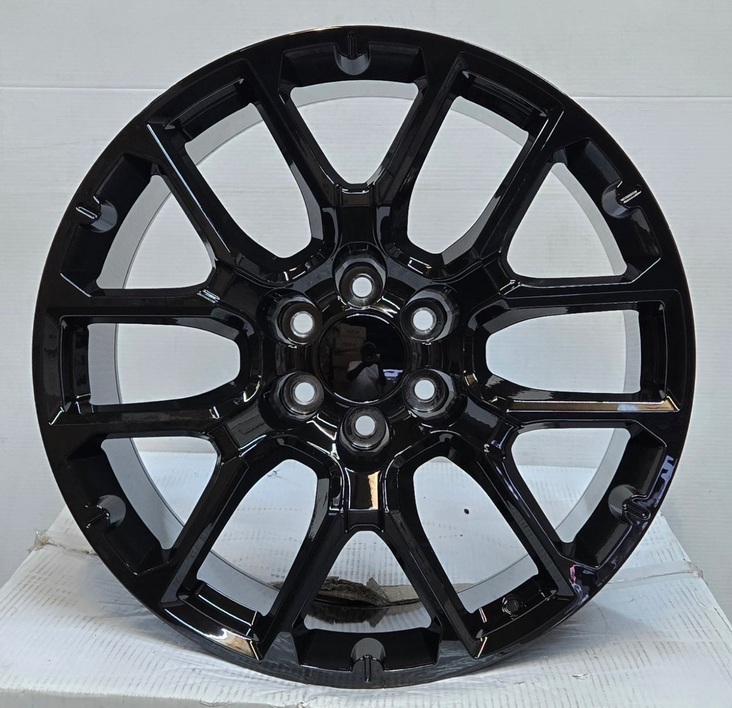 RS22 22X9.0 6X135 GLOSS BLACK CB87.1 ET28