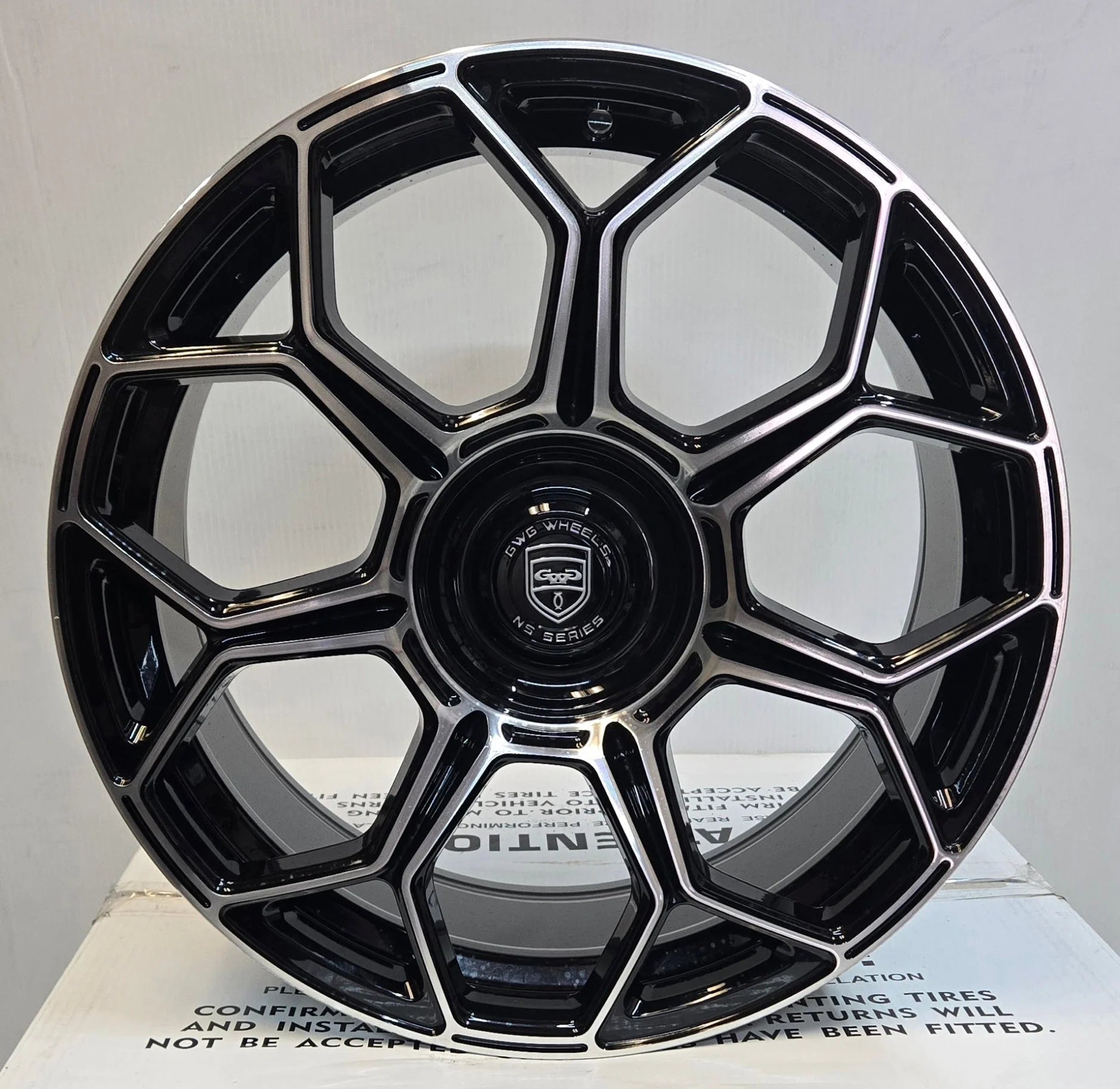 GWG NS6 18x8 5X112 5X114.3 GLOSS BLACK MACHINED