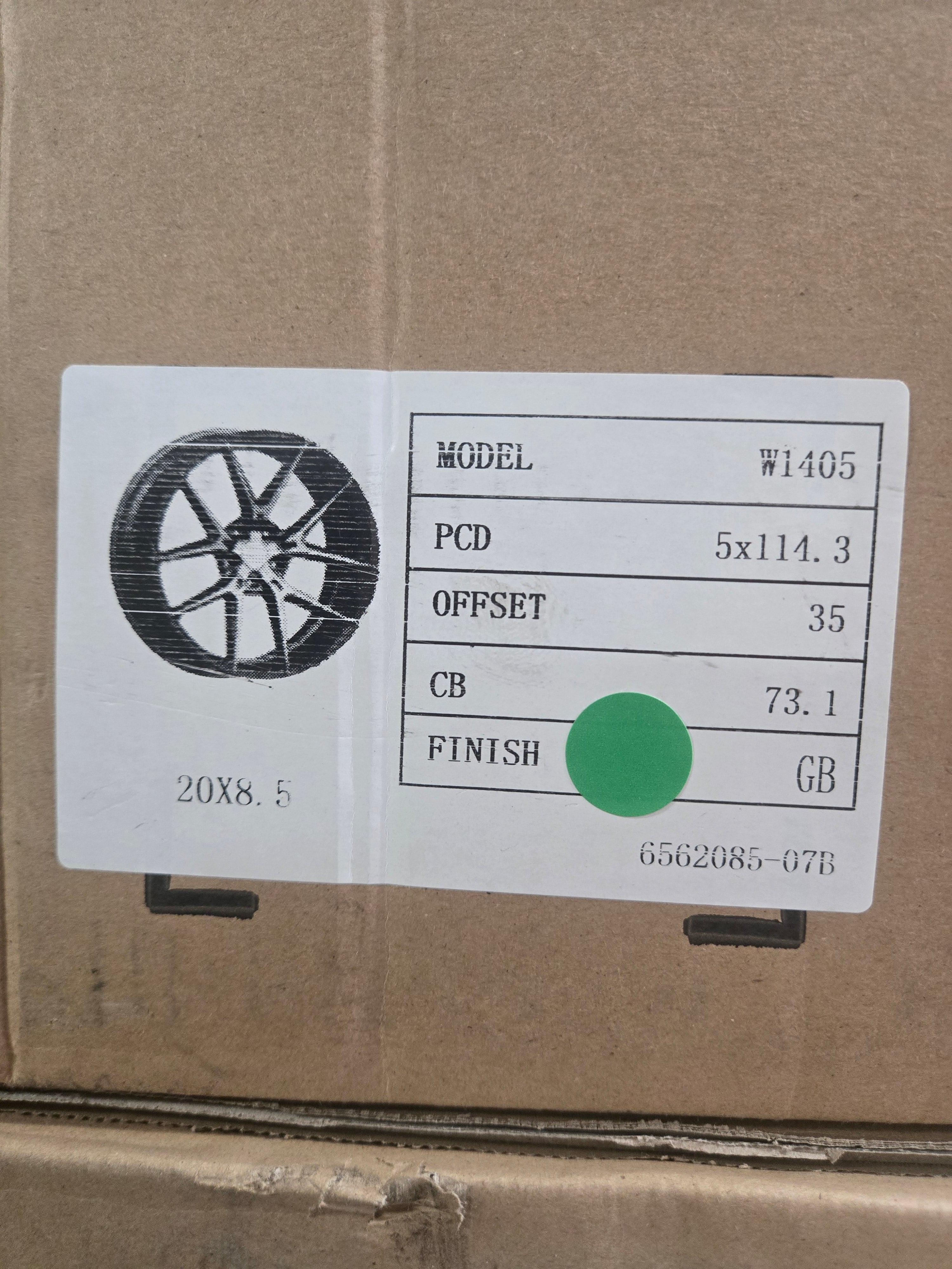W1405 20X8.5 5X114.3 GLOSS BLACK CB73.1 ET35