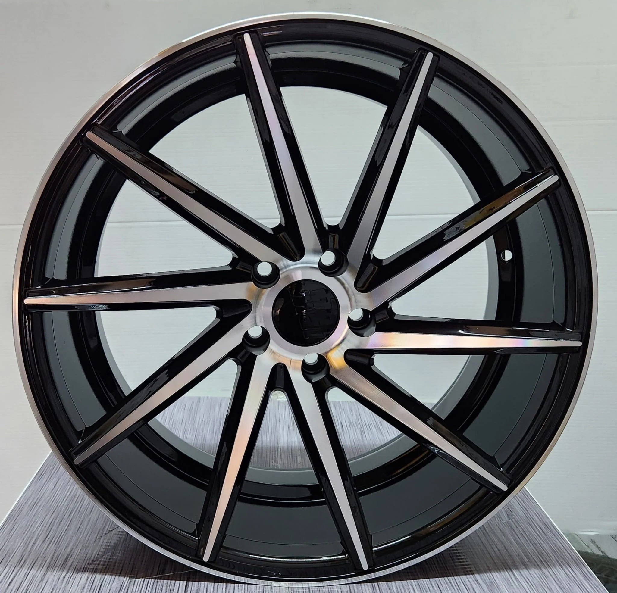 W013 19X9.5 5X114.3 BLACK MACHINED FACE CB73.1 ET35