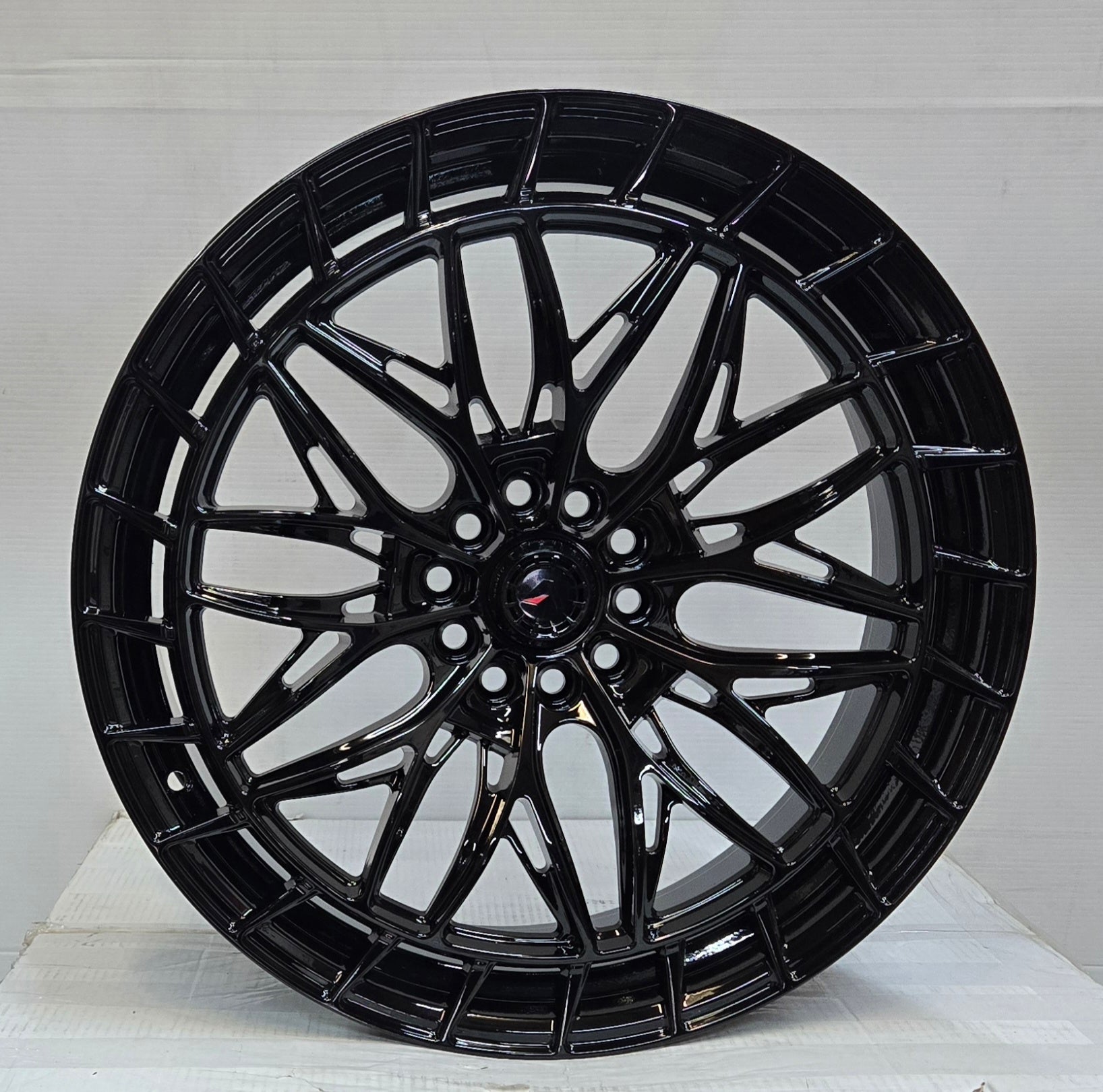 AXIA AF-30 20X8.5 5x114.3 5x120 GLOSS BLACK CB73.1 ET35