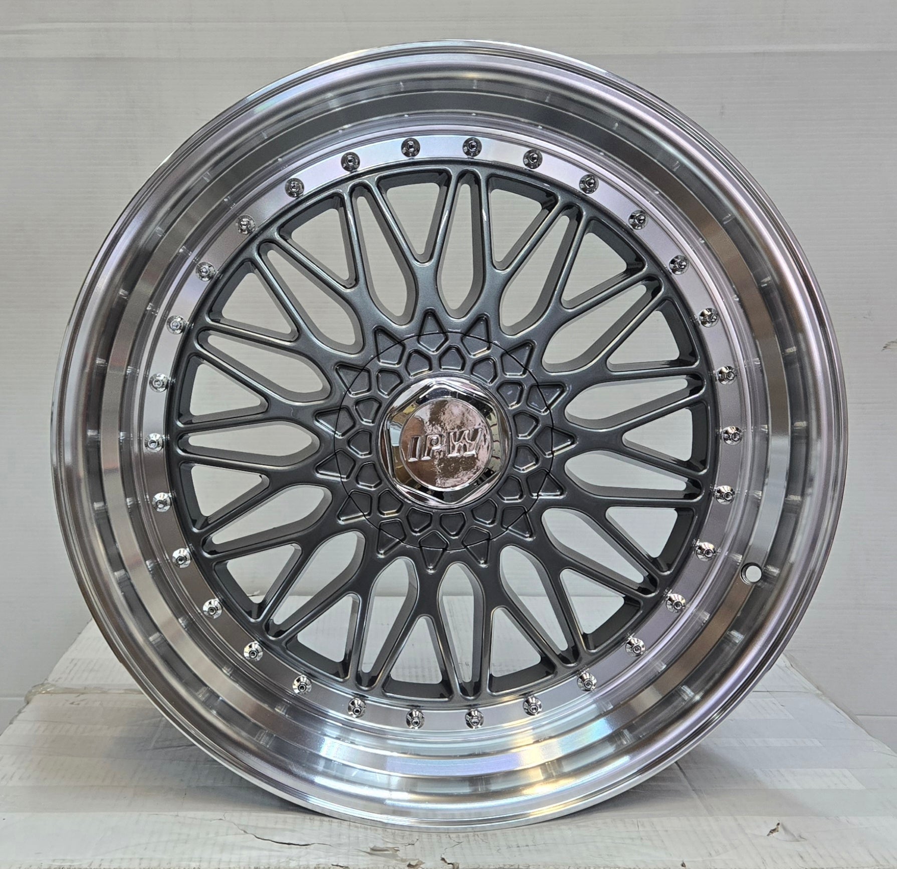 W885 20X8.5 5X112 5X114.3 5X120 GUNMETAL MACHINED LIP CB73.1 ET35