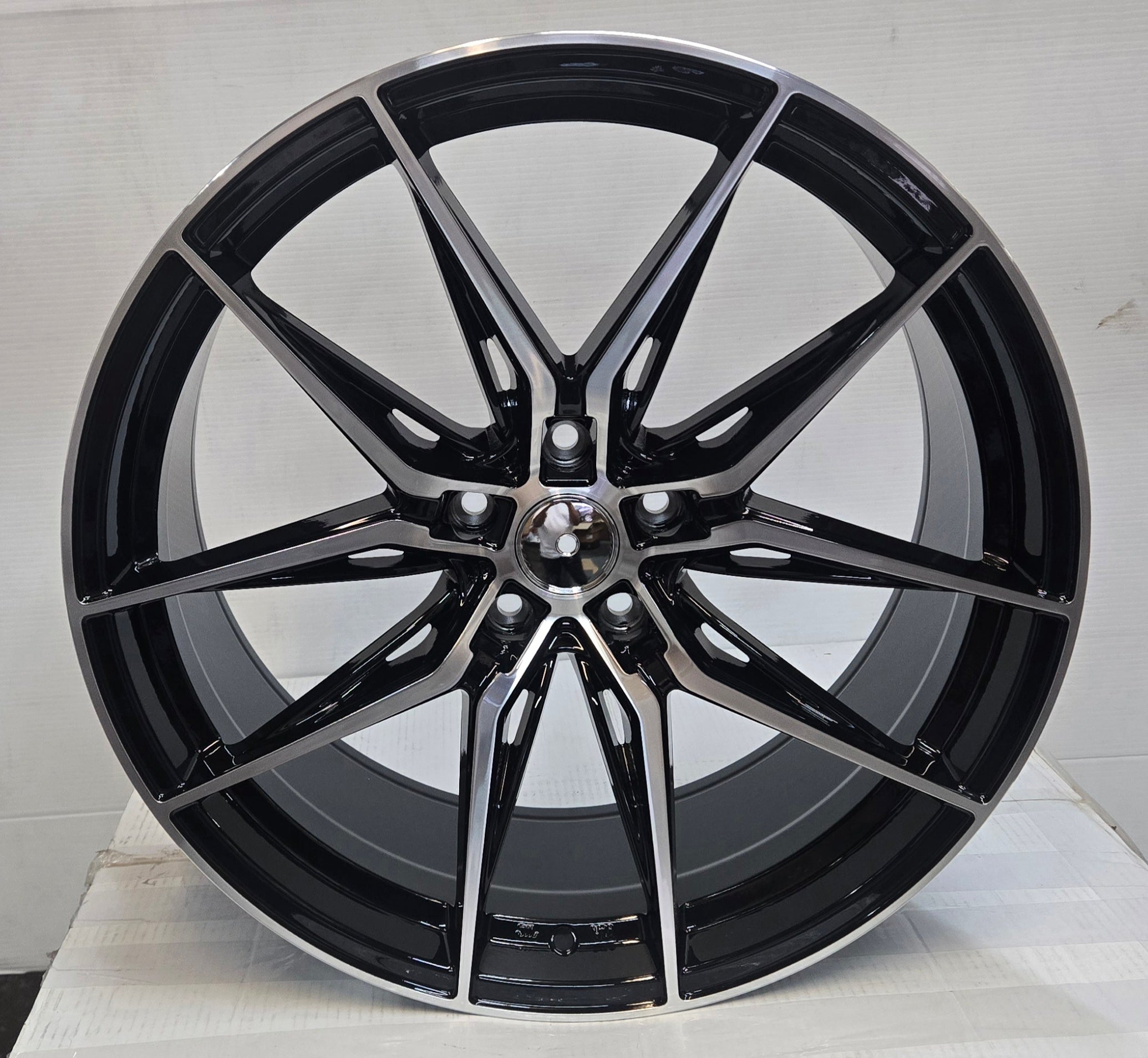 AF-04 20X10.0 5X112 5X114.3 PIANO BLACK MACHINED FACE