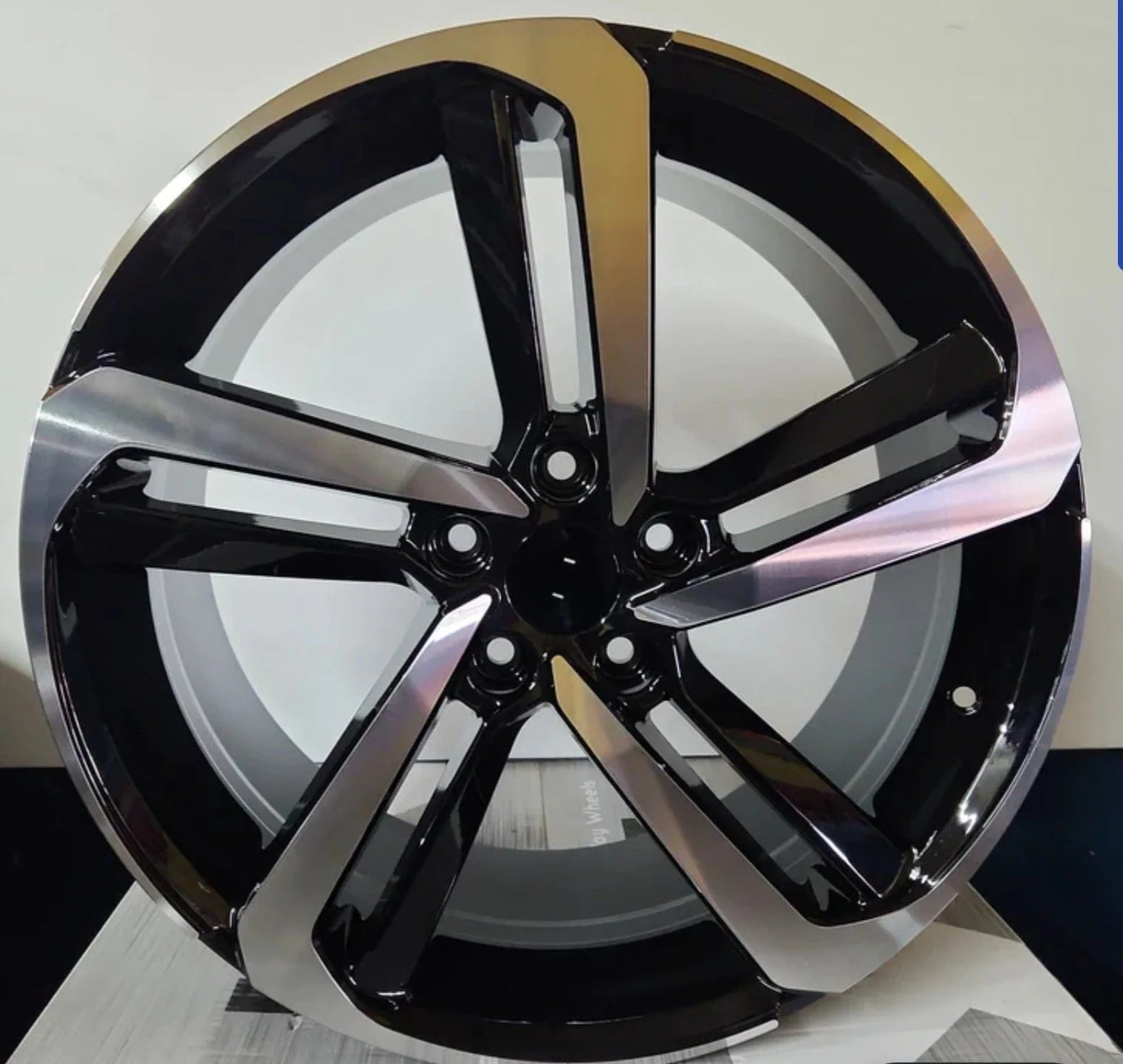 H837F 17x7.5 5x114.3 GLOSS BLACK MACHINED FACE